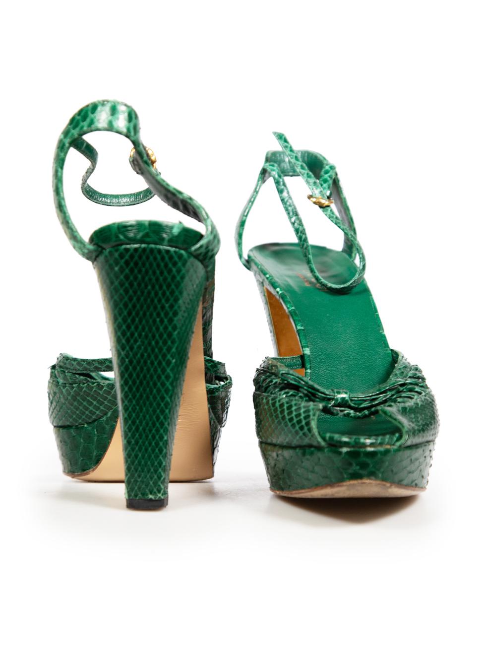 Vert Sandales compensées Gucci vert python taille IT 38