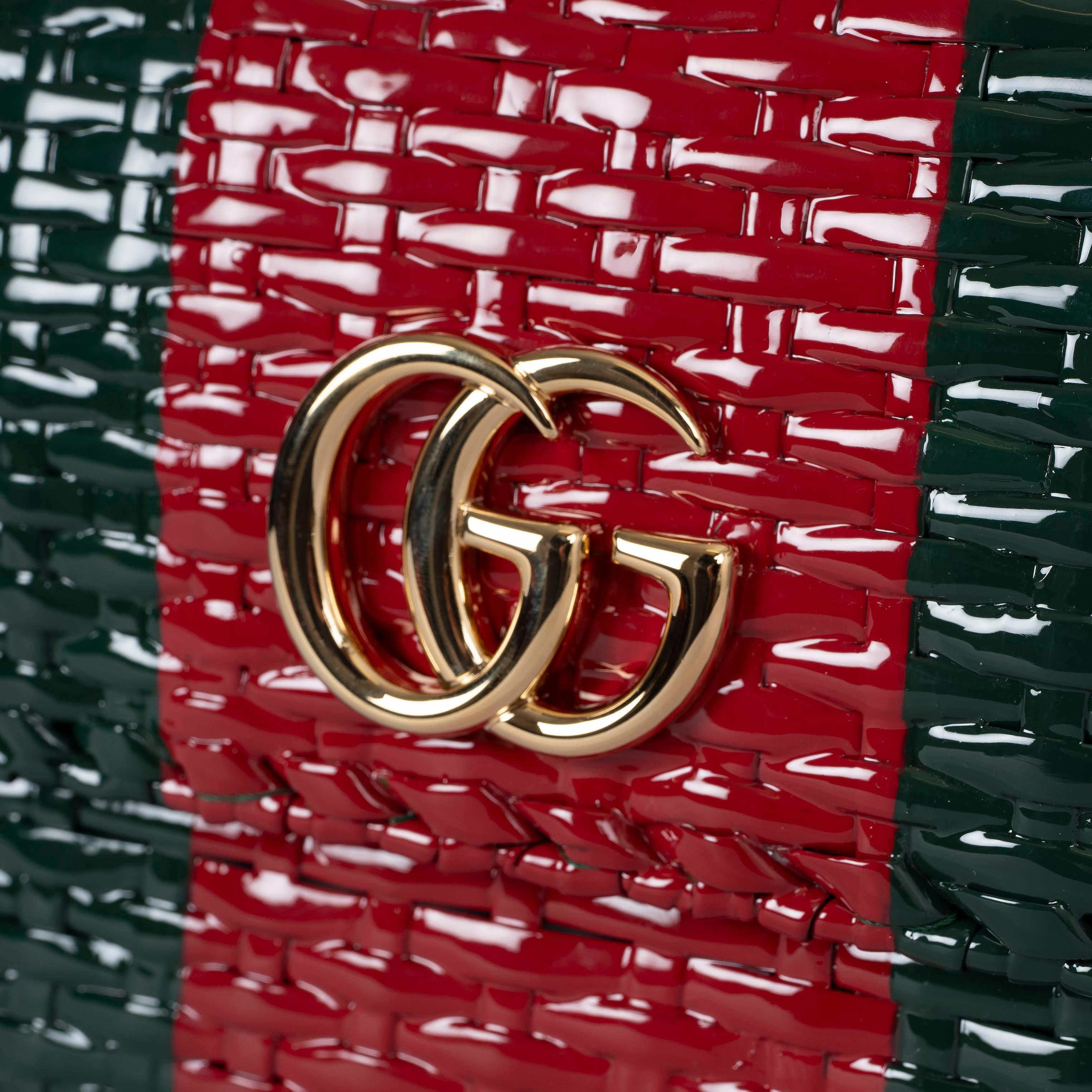 GUCCI green red glazed wicker 2018 CESTINO SMALL WEB Shouler Bag In Excellent Condition For Sale In Zürich, CH