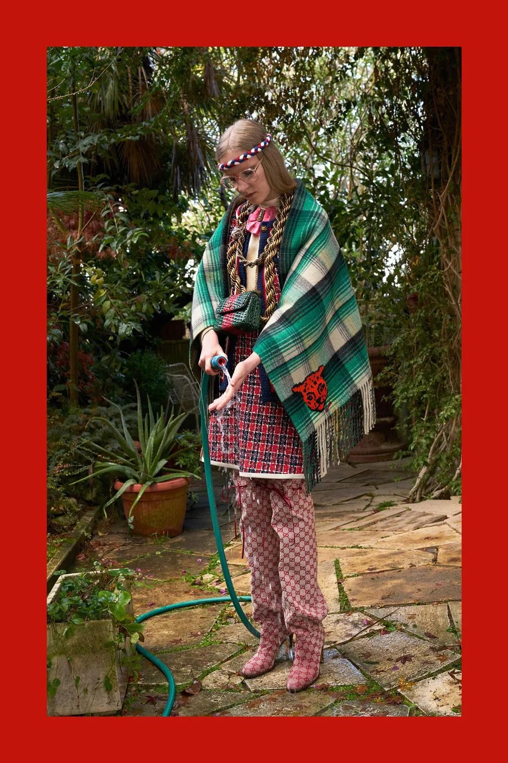GUCCI green red glazed wicker 2018 CESTINO SMALL WEB Shouler Bag For Sale 3