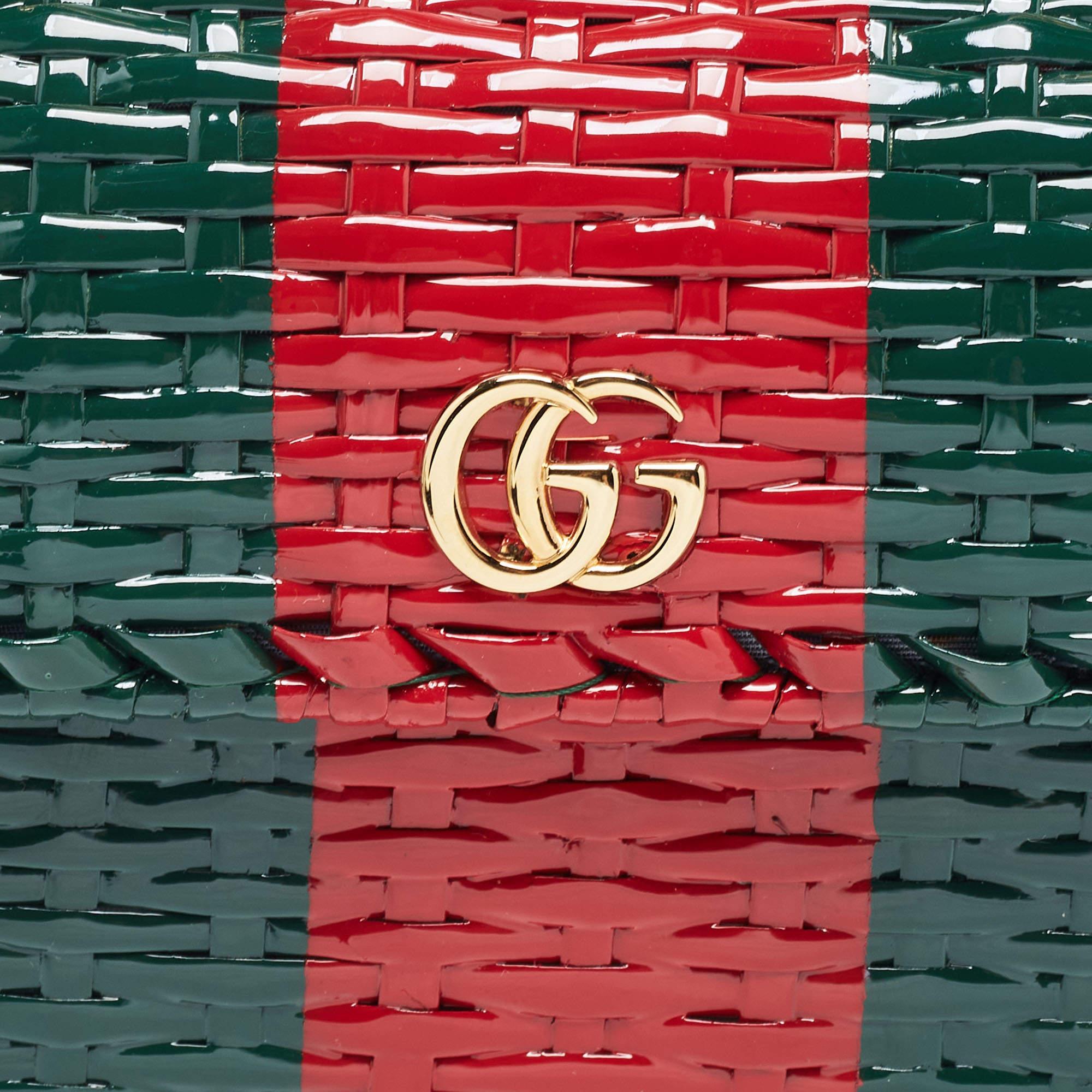 Gucci Green/Red Glazed Wicker Mini Cestino Shoulder Bag In Excellent Condition In Dubai, Al Qouz 2