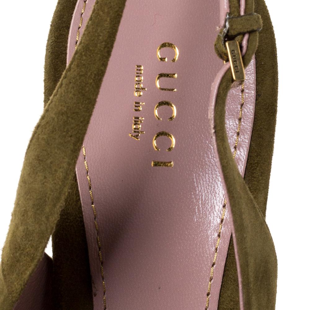 Gucci Green Suede Leather Platform Slingback Sandals Size 39 In New Condition In Dubai, Al Qouz 2