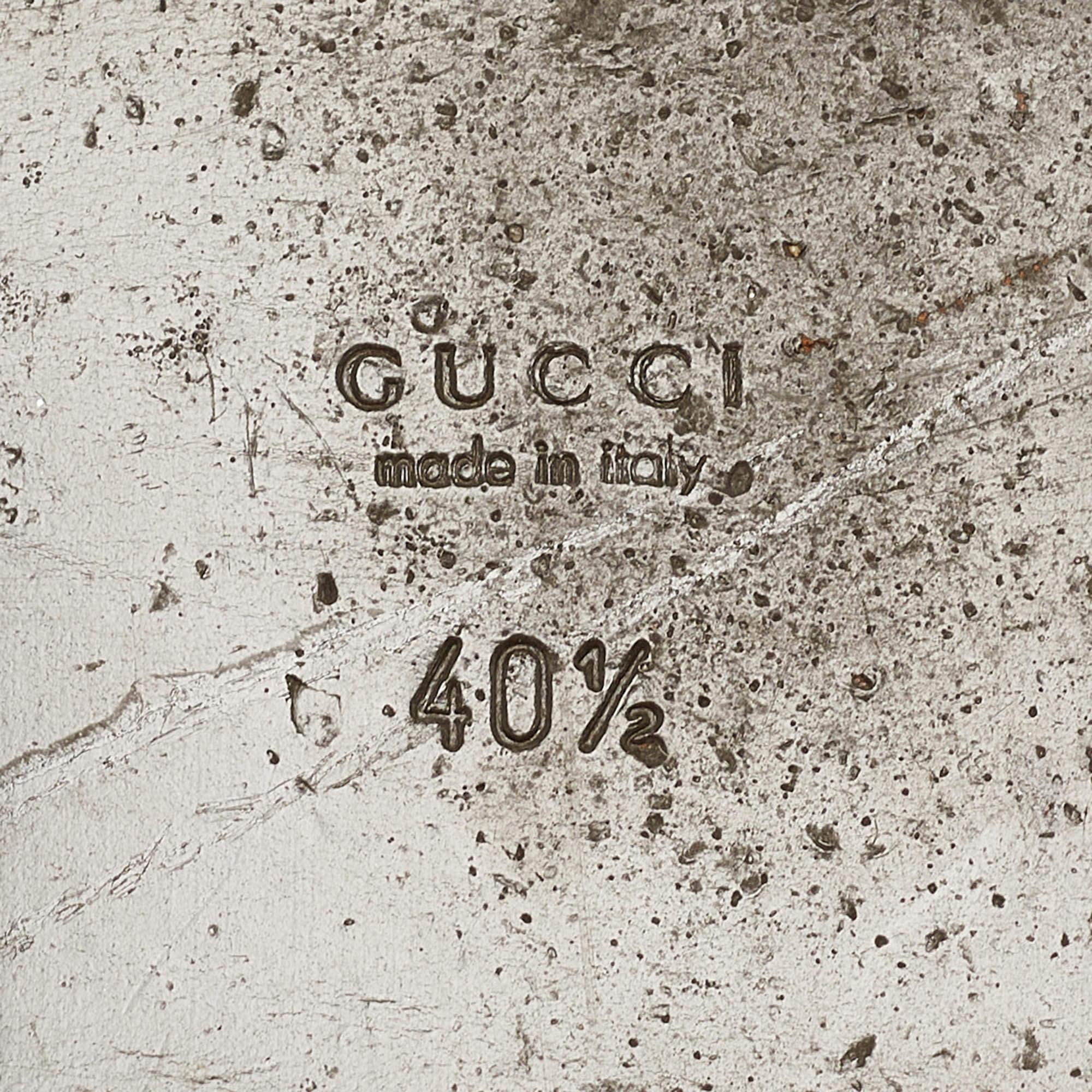 Gucci Green Suede Thong Flat Sandals Size 40.5 2