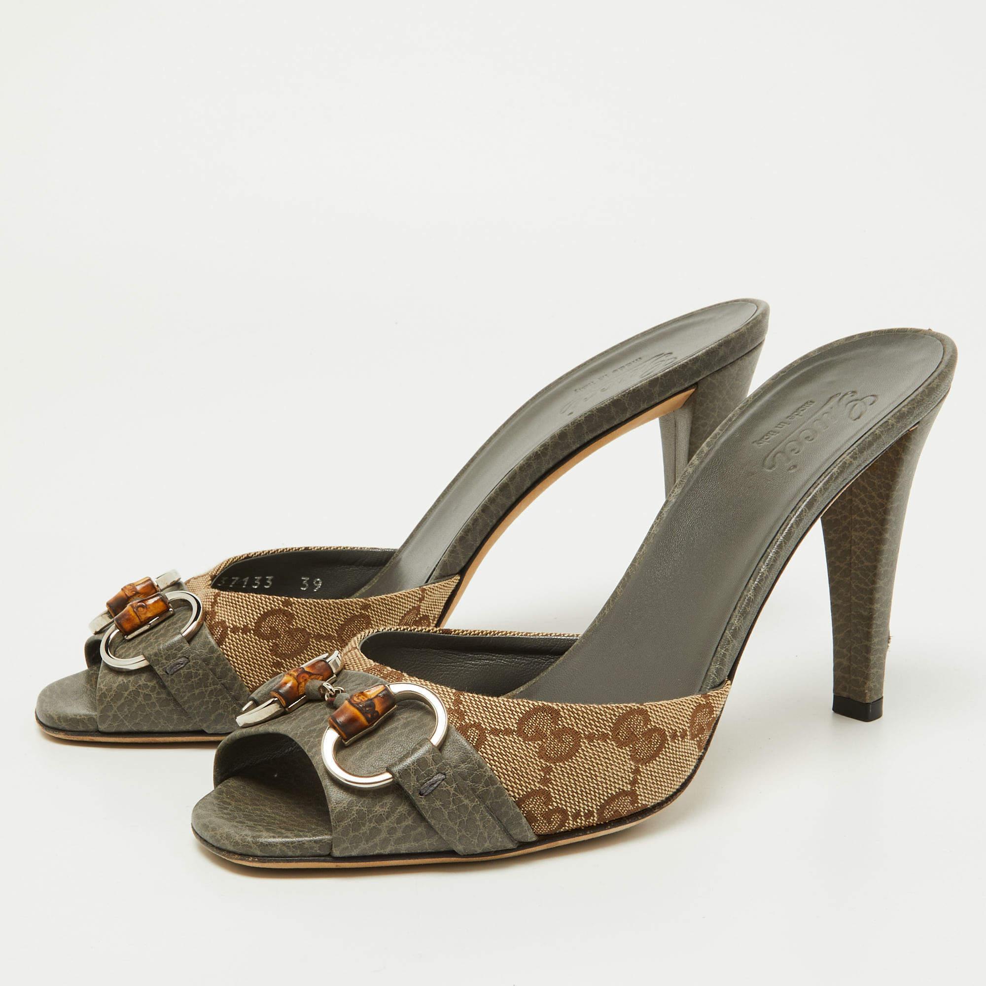 Women's Gucci Grey/Beige Canvas and Leather Slide Sandals Size 39