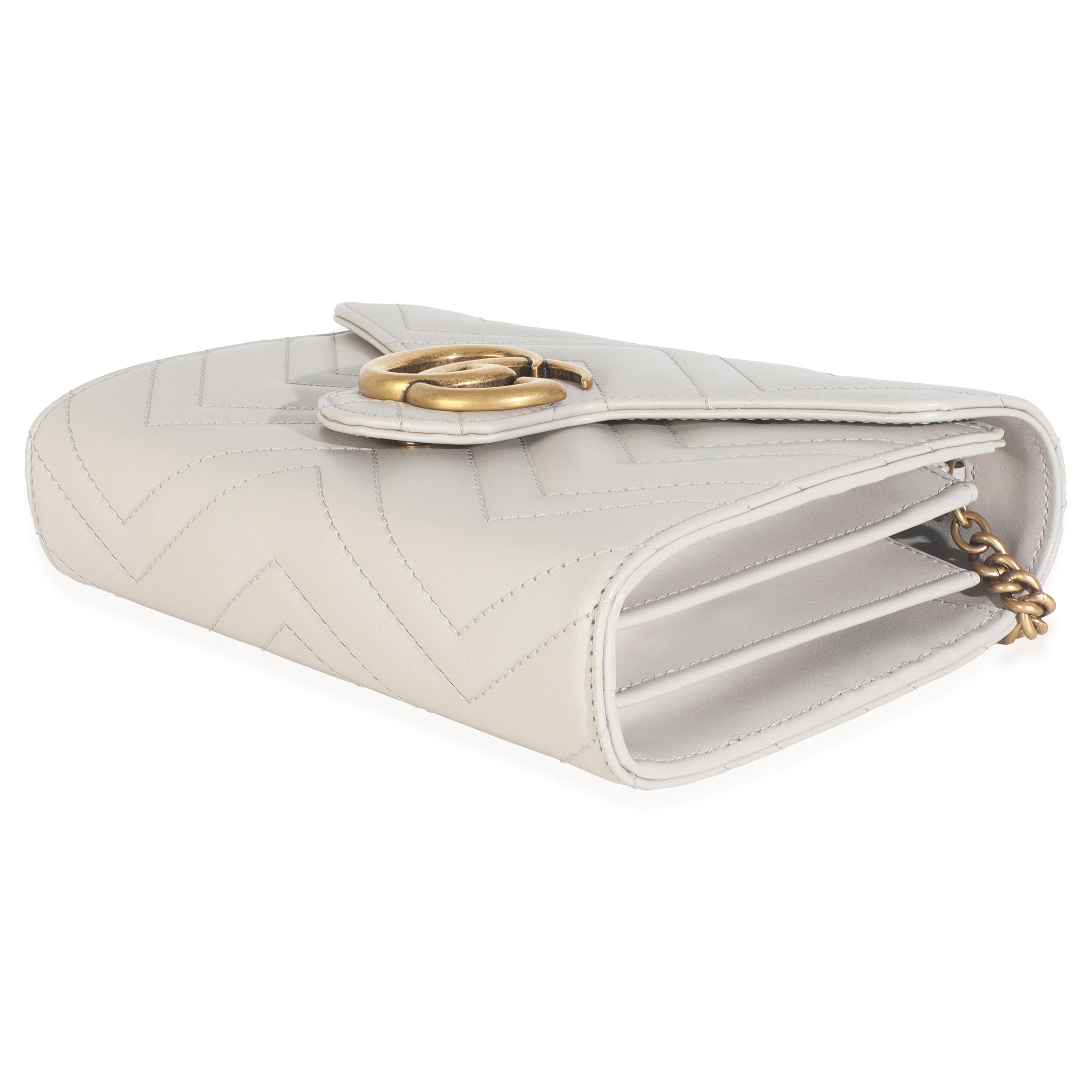 Donna Gucci Grey Calfskin Matelasse GG Marmont Chain Wallet in vendita