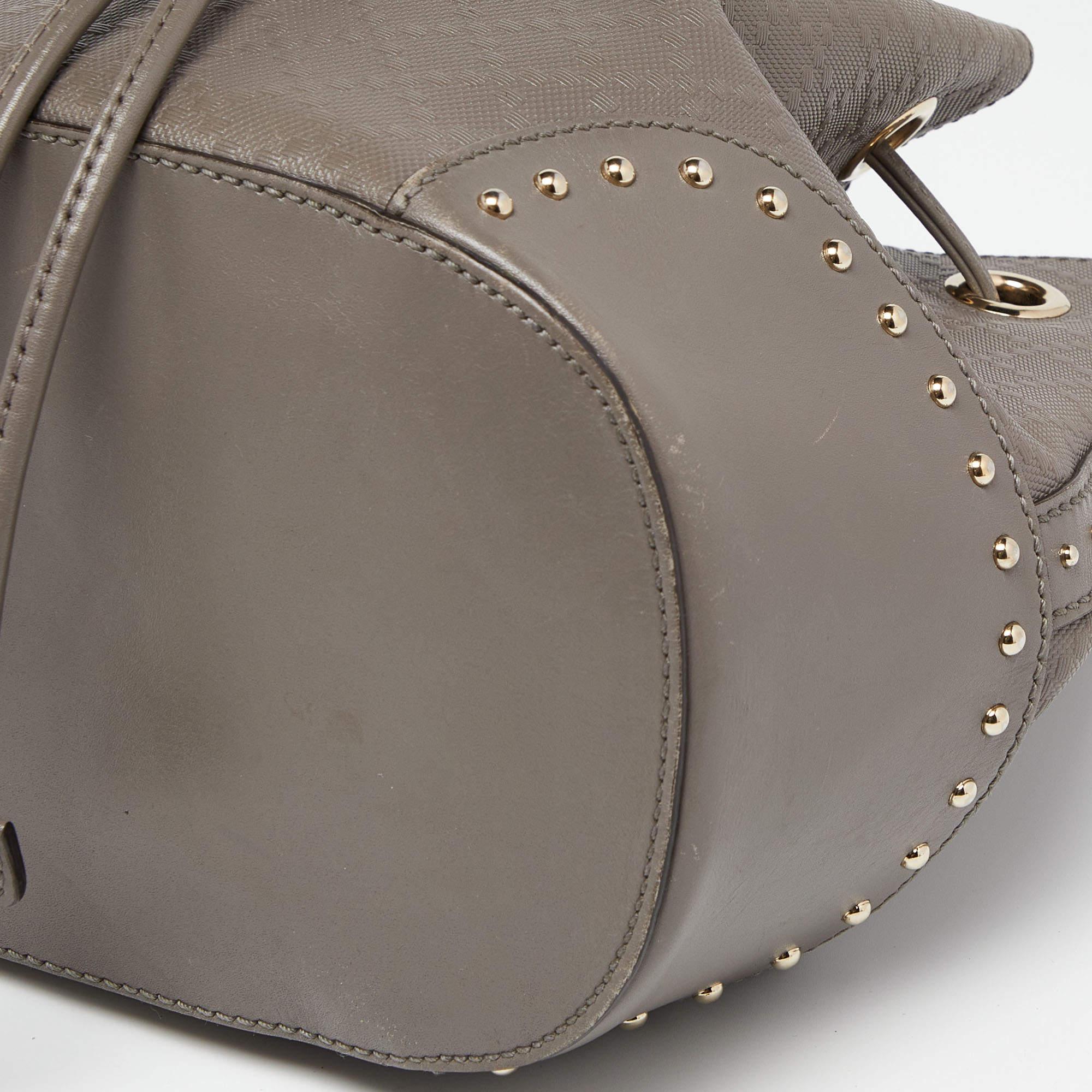 Gucci Grey Diamante Leather Medium Hilary Bucket Bag For Sale 2