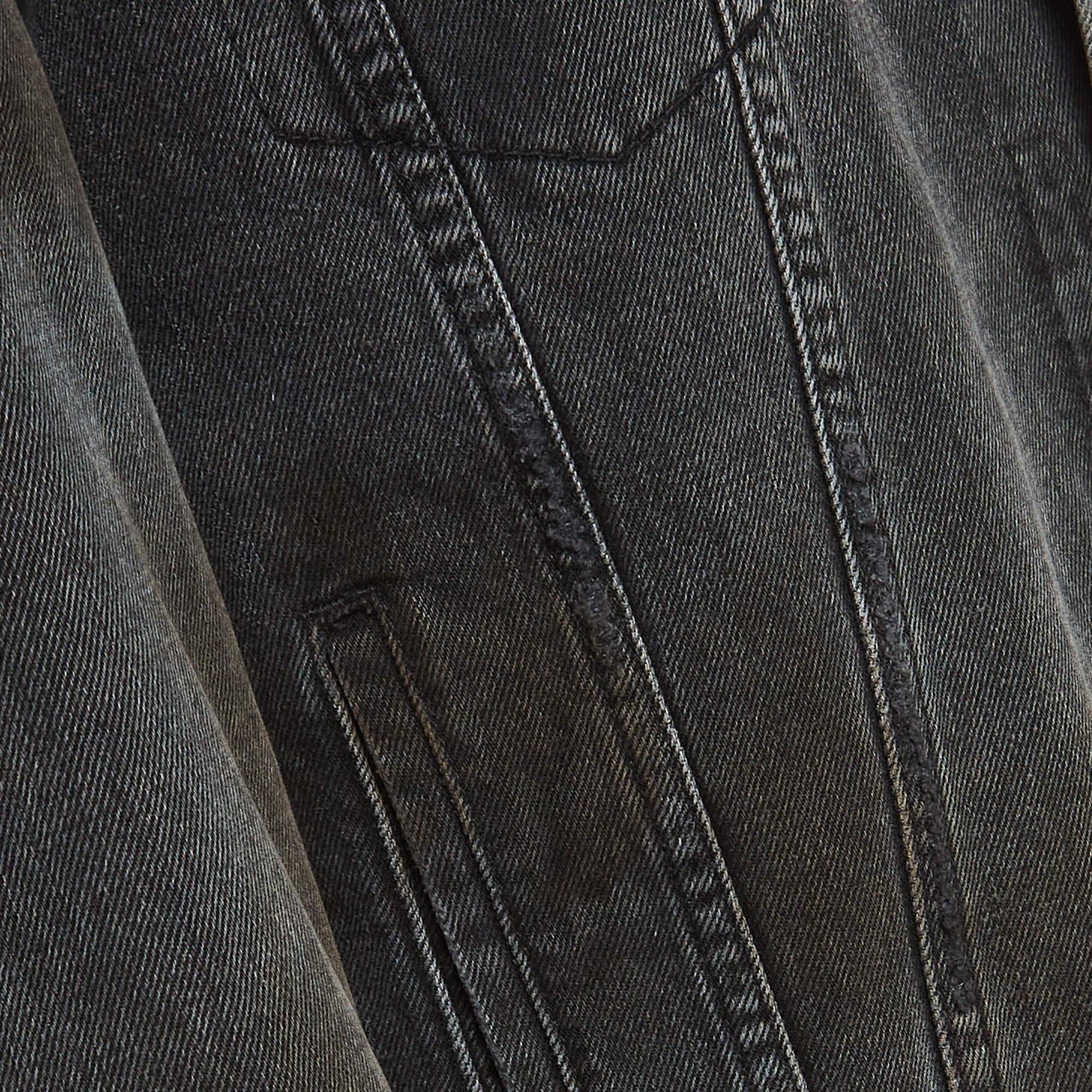 Graue Distressed Ripped Denim-Jacke aus Denim mit Metalldetails von Gucci XL im Angebot 3