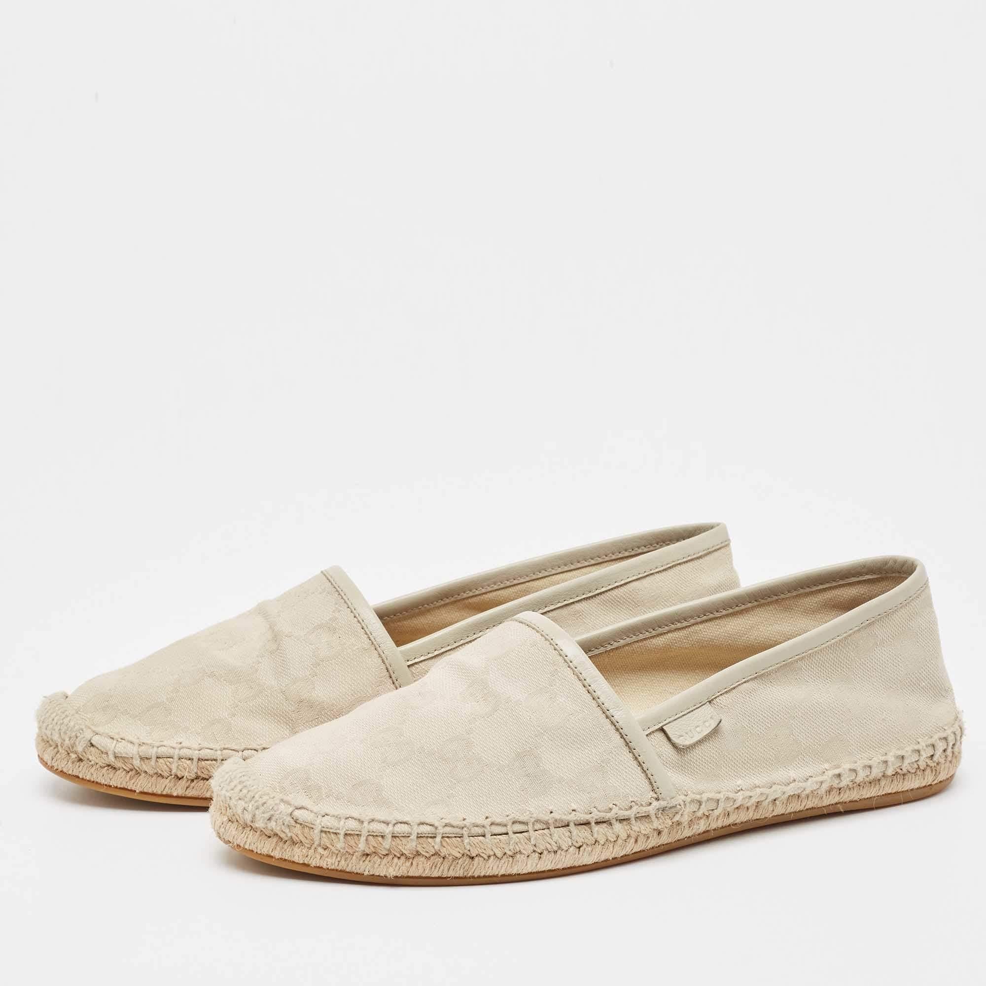These designer espadrilles exude cool summer vibes while giving all the comfort to your feet. They bring along a well-built silhouette and the house's signature aesthetics. Wear them with anything: jeans, dresses, shorts.

