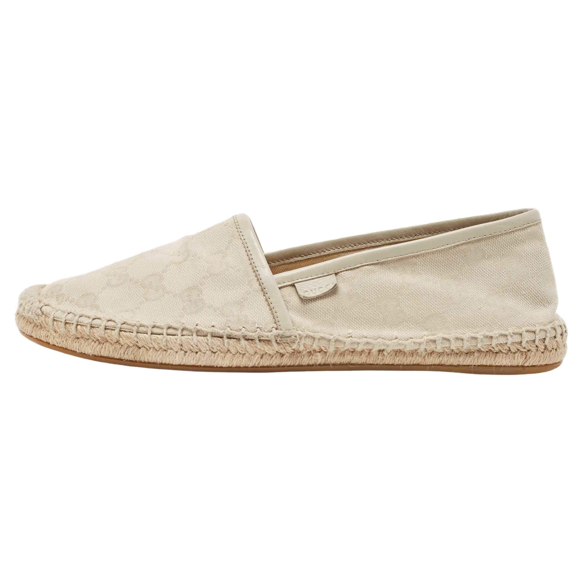 Gucci Grey GG Canvas and Leather Espadrille Flats Size 38 For Sale
