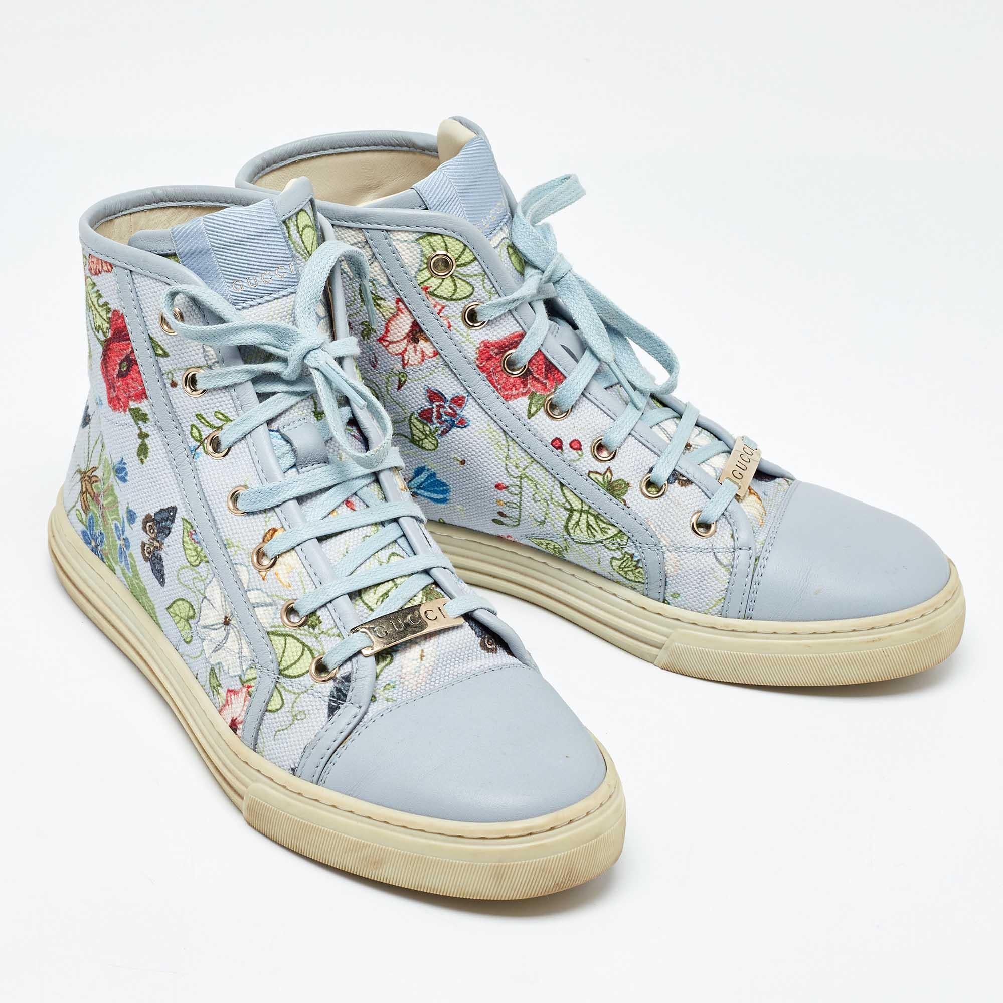 Gucci Grey Leather and Floral Print Canvas High Top Sneakers Size 39 In Good Condition In Dubai, Al Qouz 2
