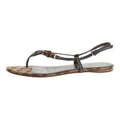 Used Gucci Grey Leather Bamboo Icon Thong Flat Sandals Size 38