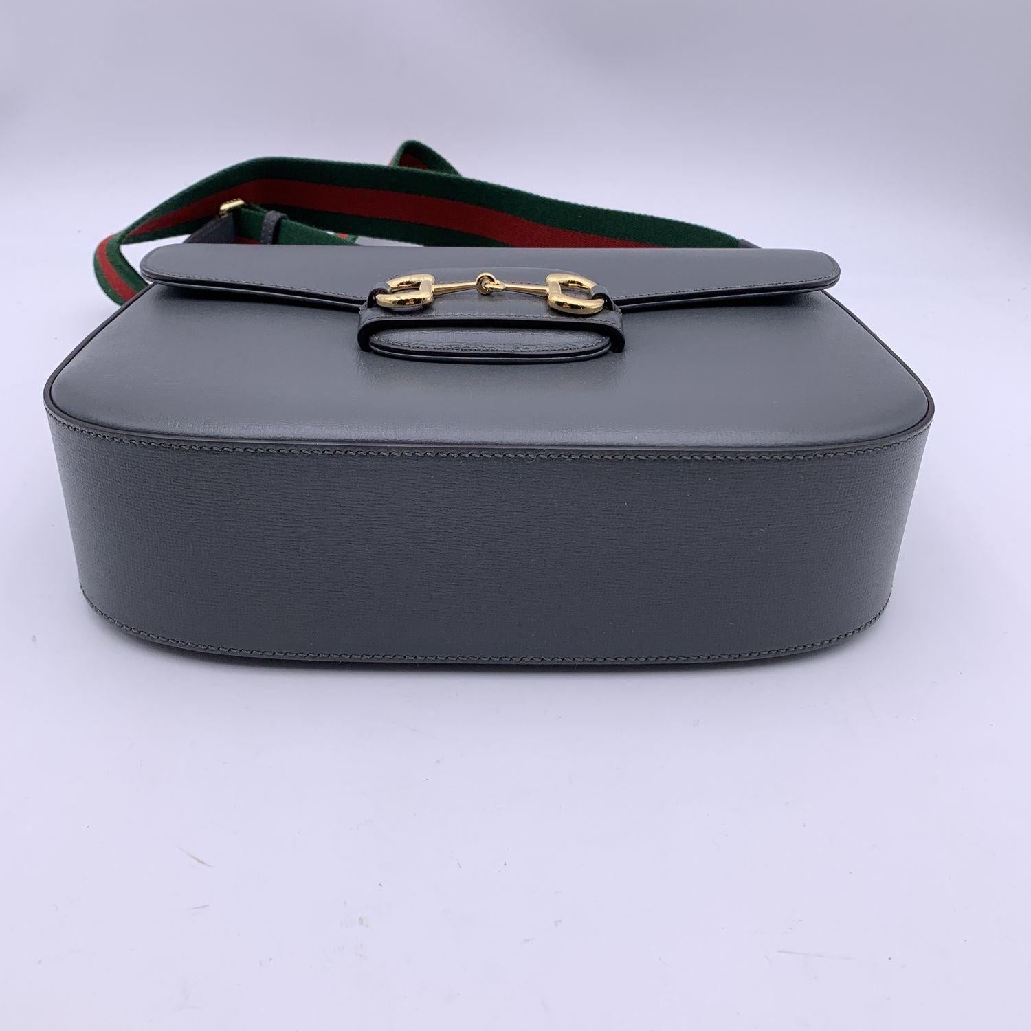 Women's Gucci Grey Leather Horsebit 1955 Unisex Box Shoulder Bag For Sale