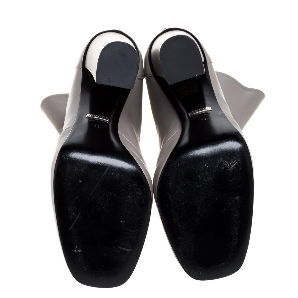 Gucci Grey Leather Lillian Horsebit Knee High Boots Size 41 In Good Condition In Dubai, Al Qouz 2