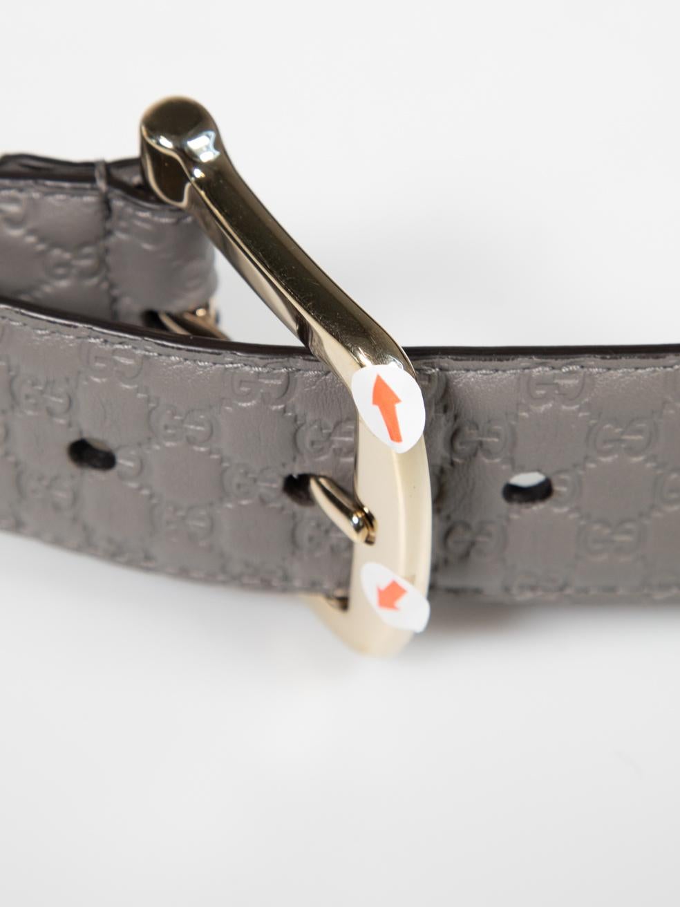 Gucci Cintura Microguccissima in pelle grigia in vendita 3