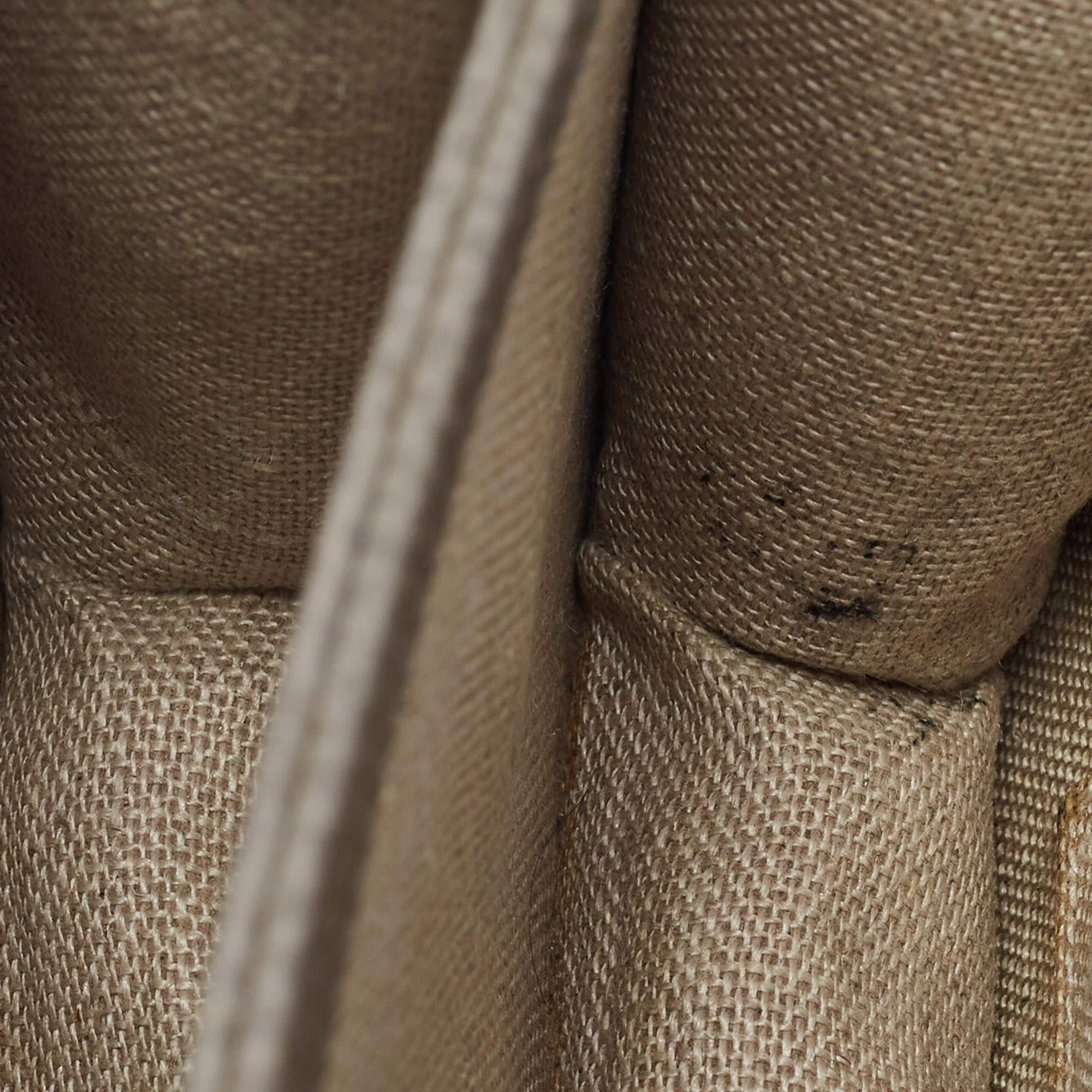 Gucci Grey Leather Small Interlocking G Shoulder Bag For Sale 8