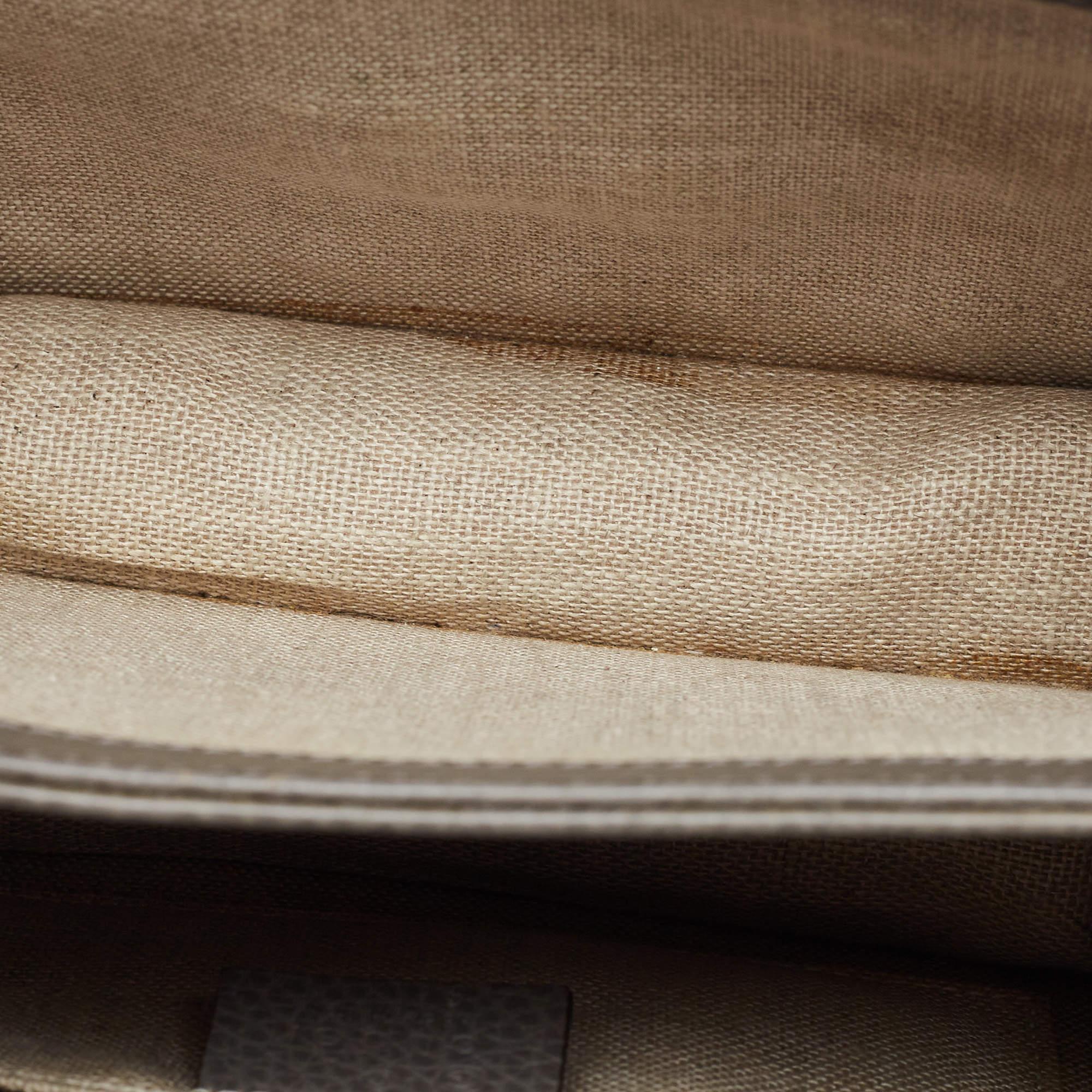Gucci Grey Leather Small Interlocking G Shoulder Bag For Sale 9