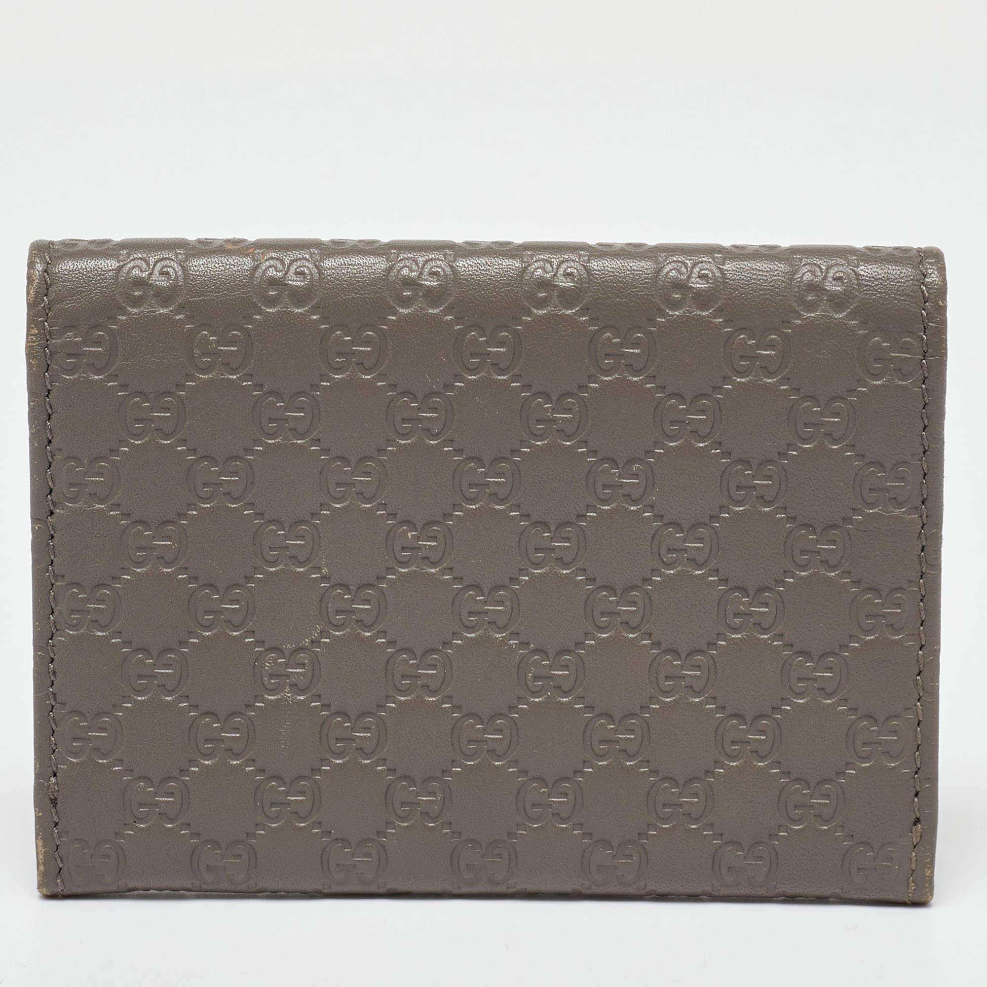Gucci Grey Microguccissima Leather Card Case In Good Condition For Sale In Dubai, Al Qouz 2