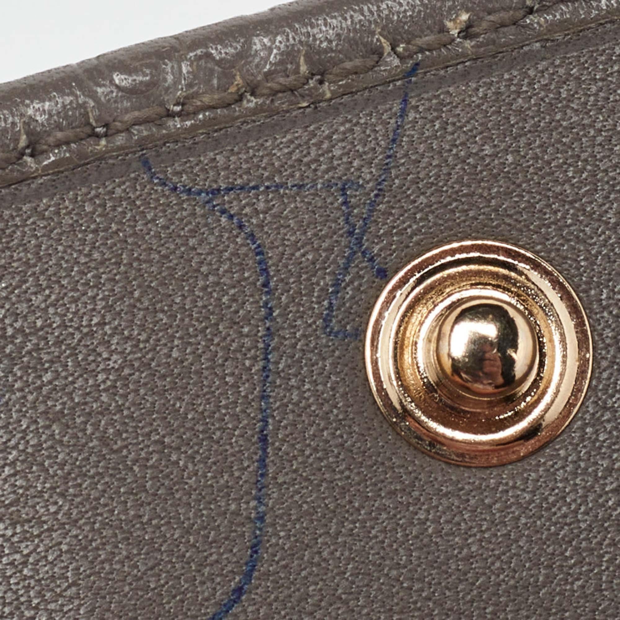 Women's Gucci Grey Microguccissima Leather Card Case For Sale