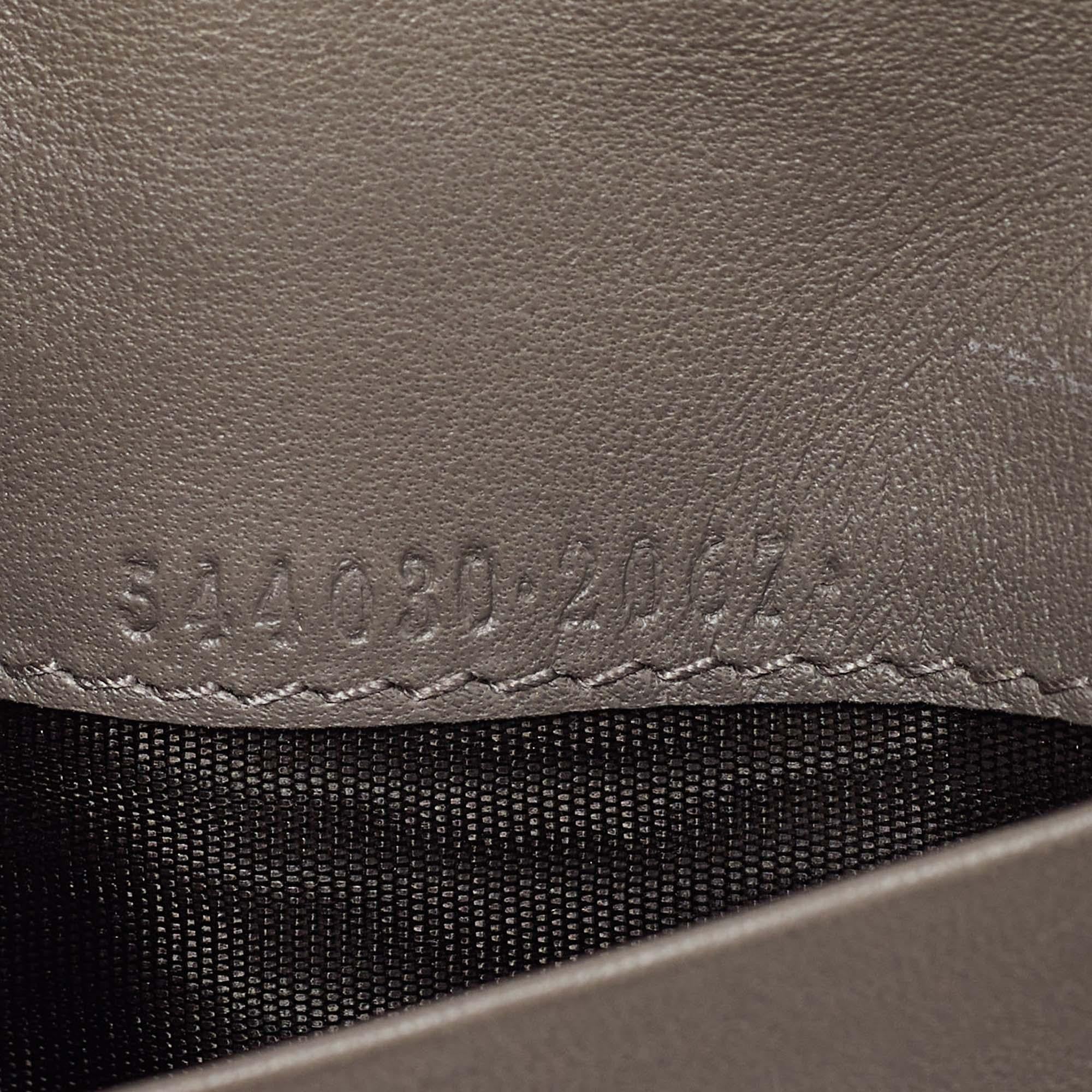 Gucci Grey Microguccissima Leather Card Case For Sale 3