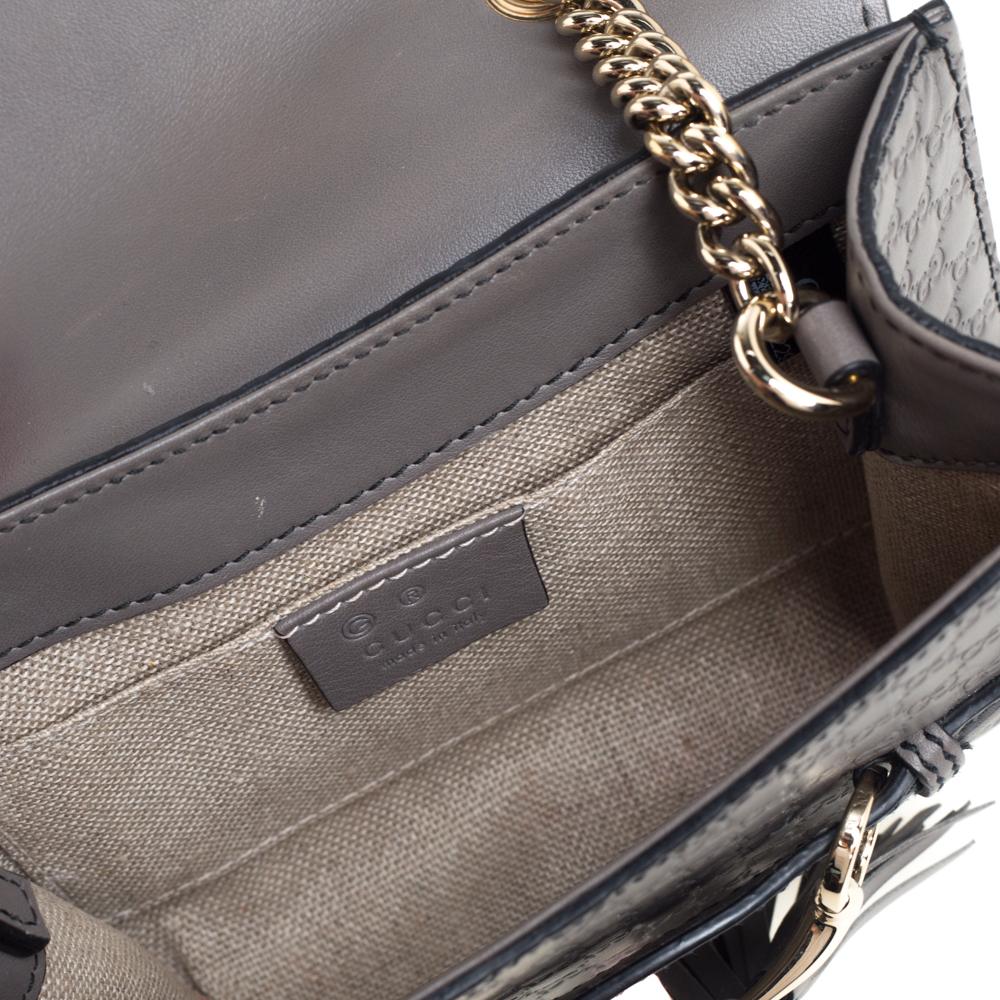 Gucci Grey Microguccissima Leather Mini Emily Chain Shoulder Bag In Good Condition In Dubai, Al Qouz 2
