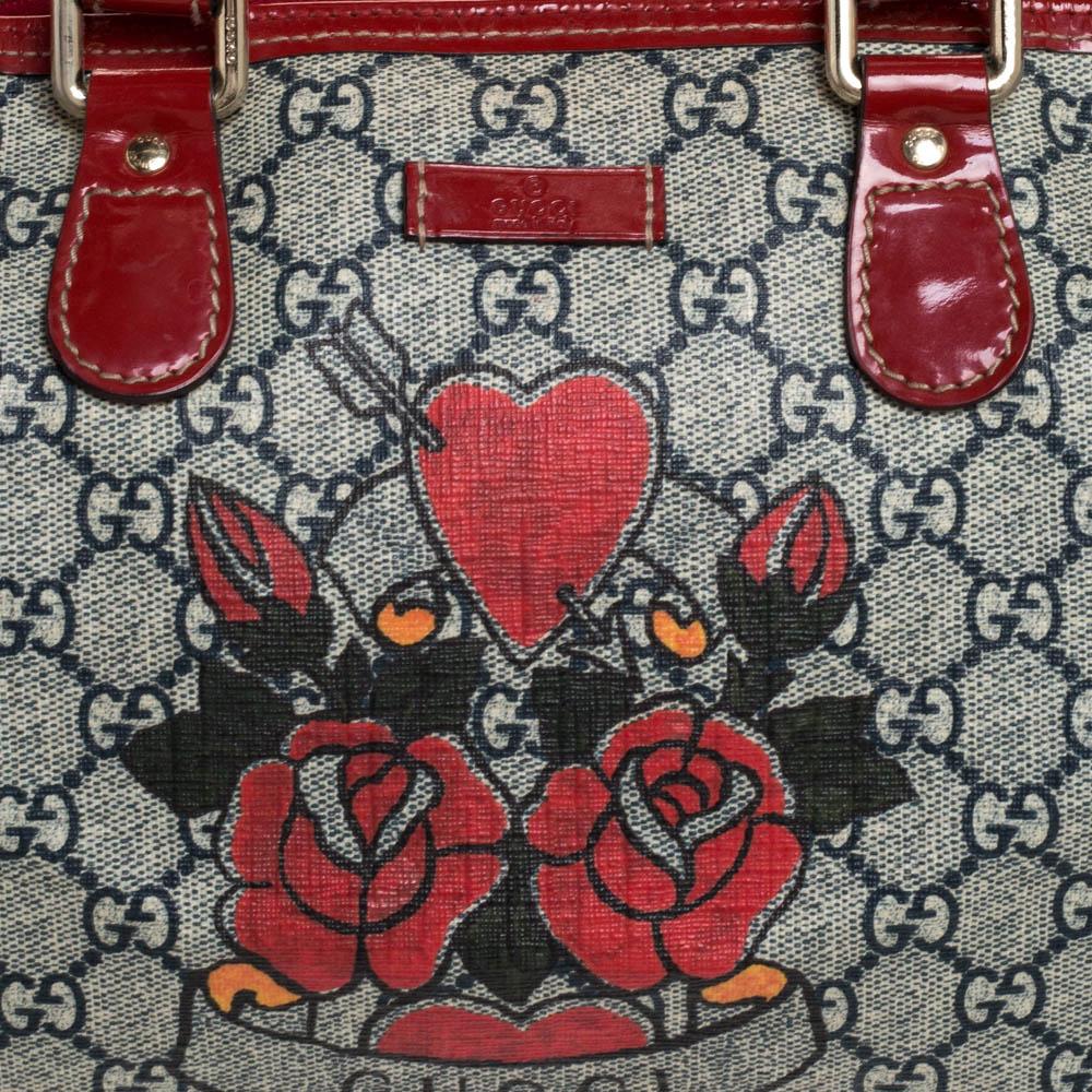 Gucci Grey/Red Heart Tattoo GG Supreme Canvas and Leather Medium Joy Boston Bag 2