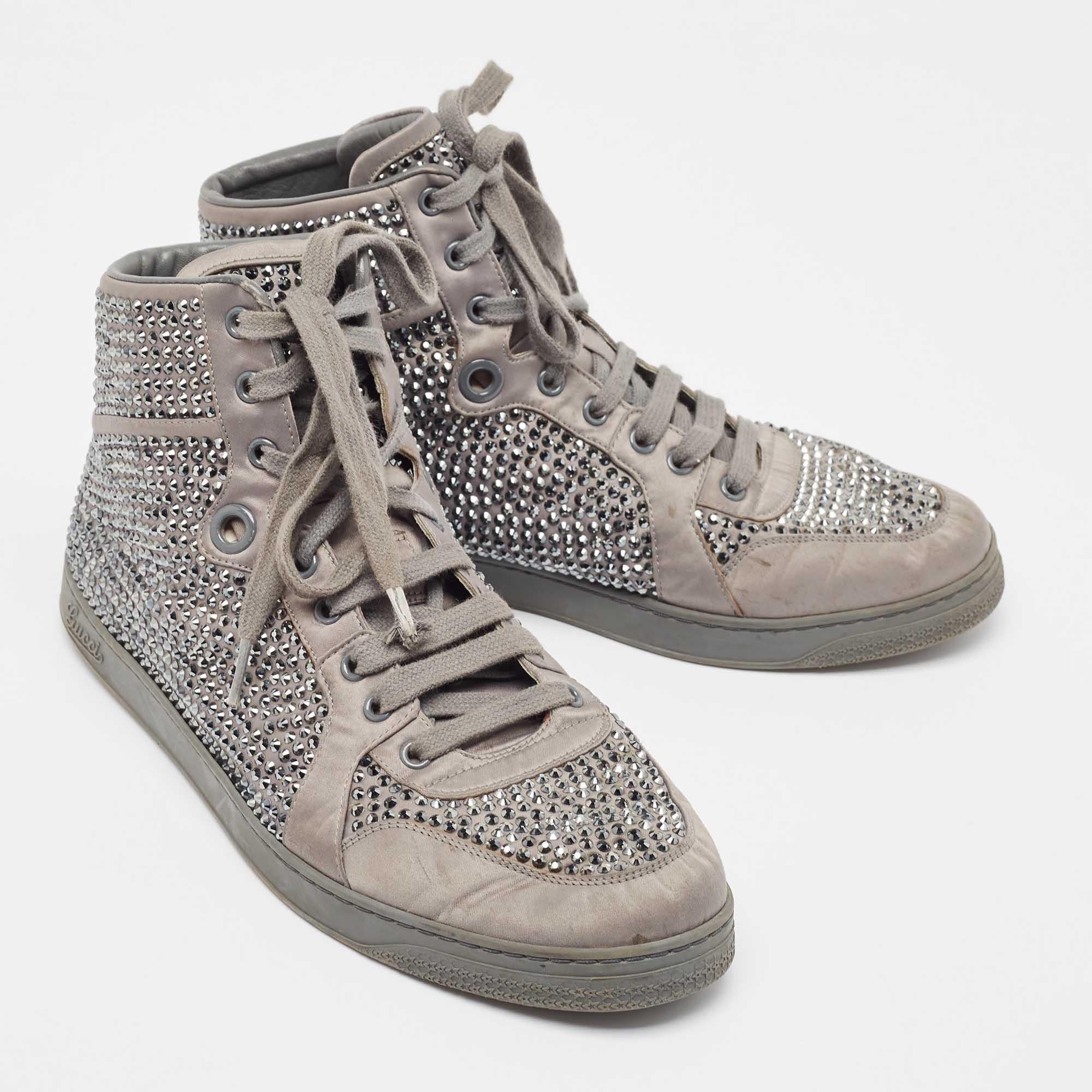 Gucci Grey Satin Crystal Embellished Coda High Top Sneakers Size 42 In Excellent Condition For Sale In Dubai, Al Qouz 2
