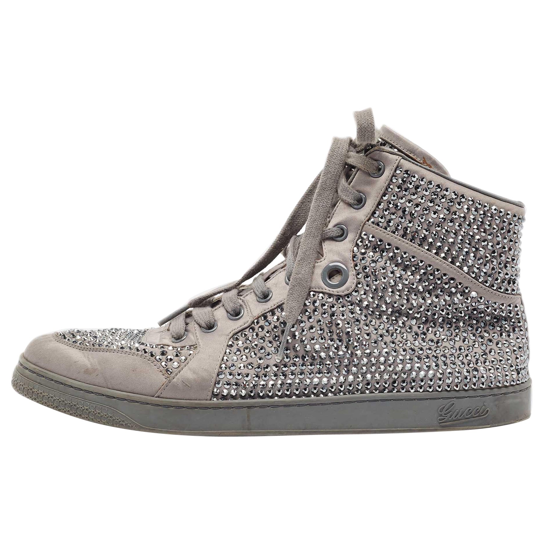 Gucci Grau Satin Kristall verschönert Coda High Top Turnschuhe Größe 42
