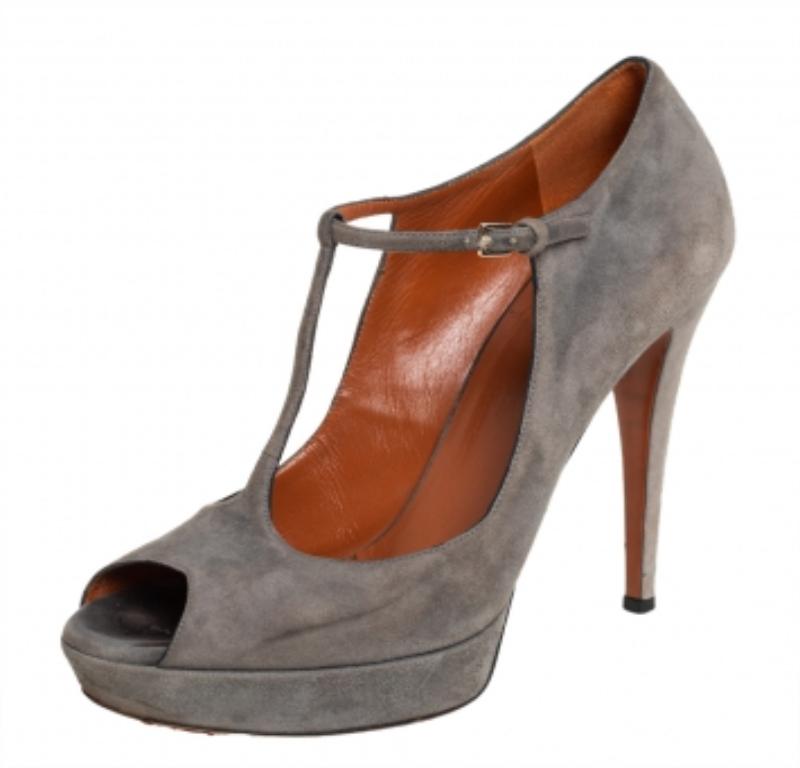 Gray Gucci Grey Suede Platform Peep Toe Ankle Strap Sandals  Size 39 For Sale