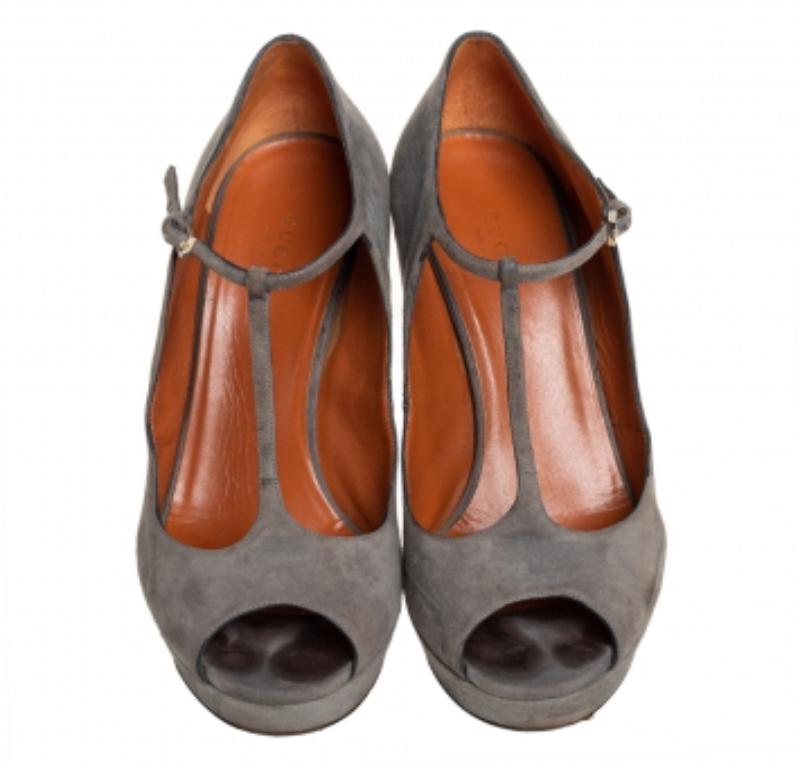 Women's Gucci Grey Suede Platform Peep Toe Ankle Strap Sandals  Size 39 For Sale