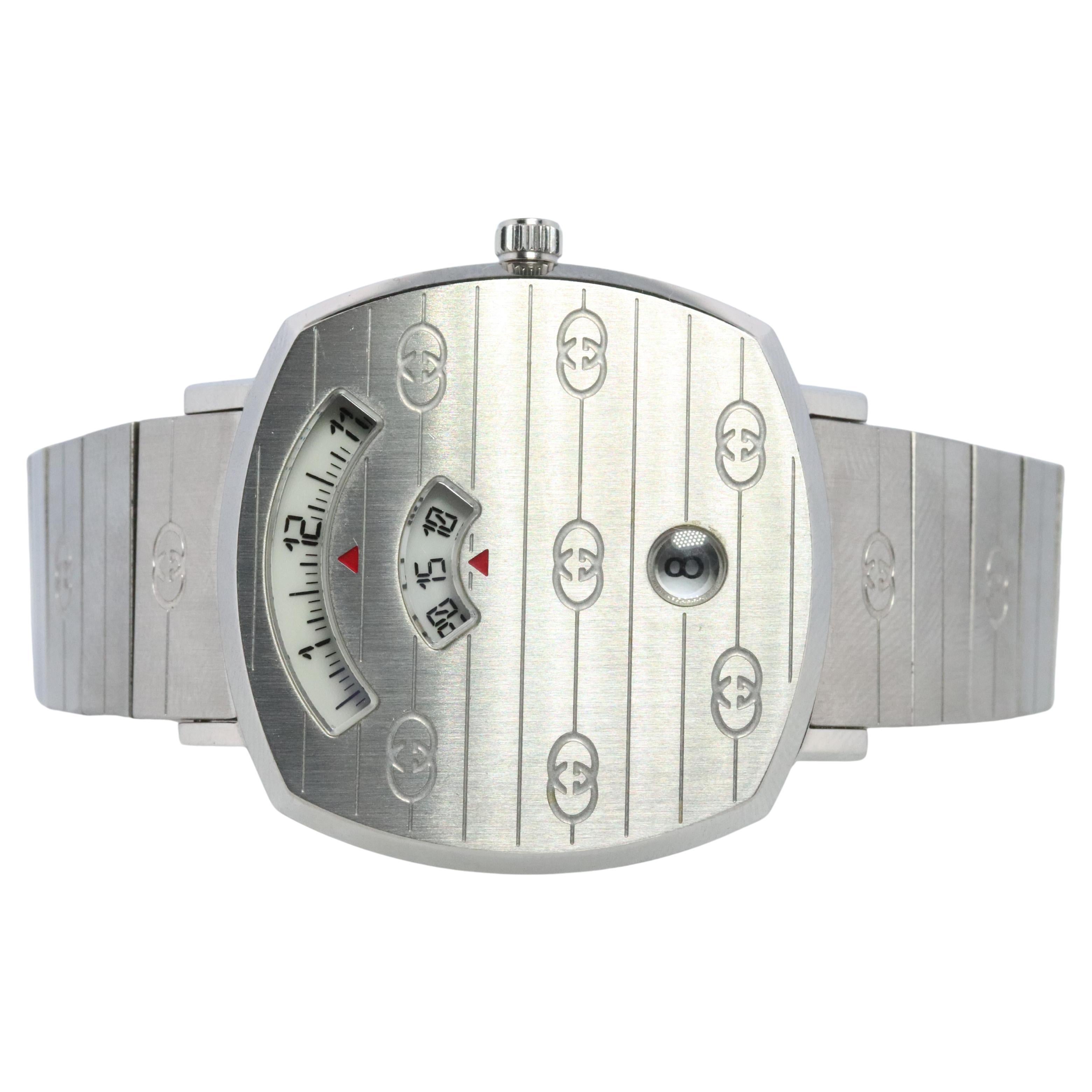 Reloj GUCCI Grip YA157401. Reloj de pulsera Gucci 157.4 en tono plateado en venta