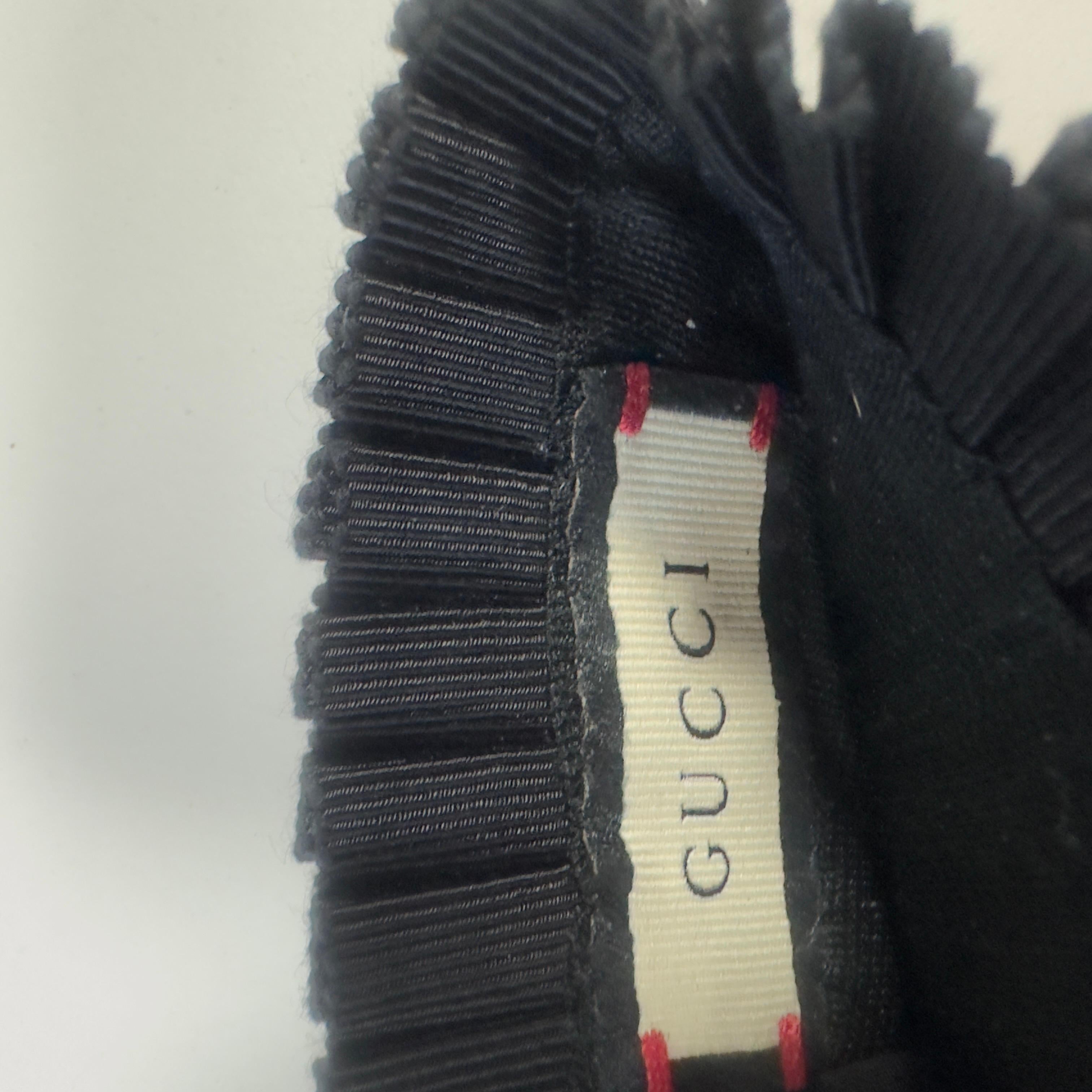 Gucci - Guanti in Pelle con Bottoni Perla GG, neuwertig im Angebot 6