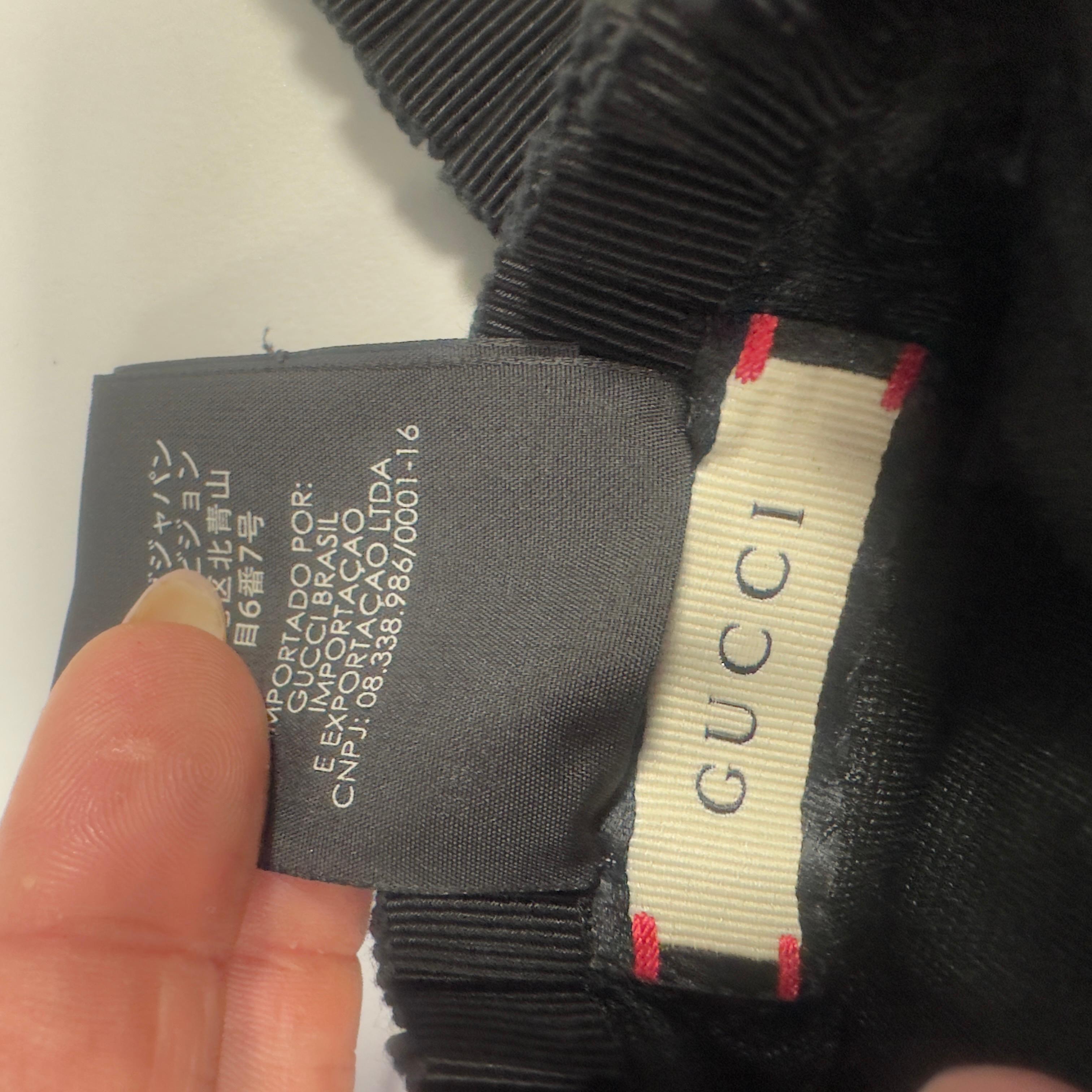 Gucci - Guanti in Pelle con Bottoni Perla GG, neuwertig im Angebot 2