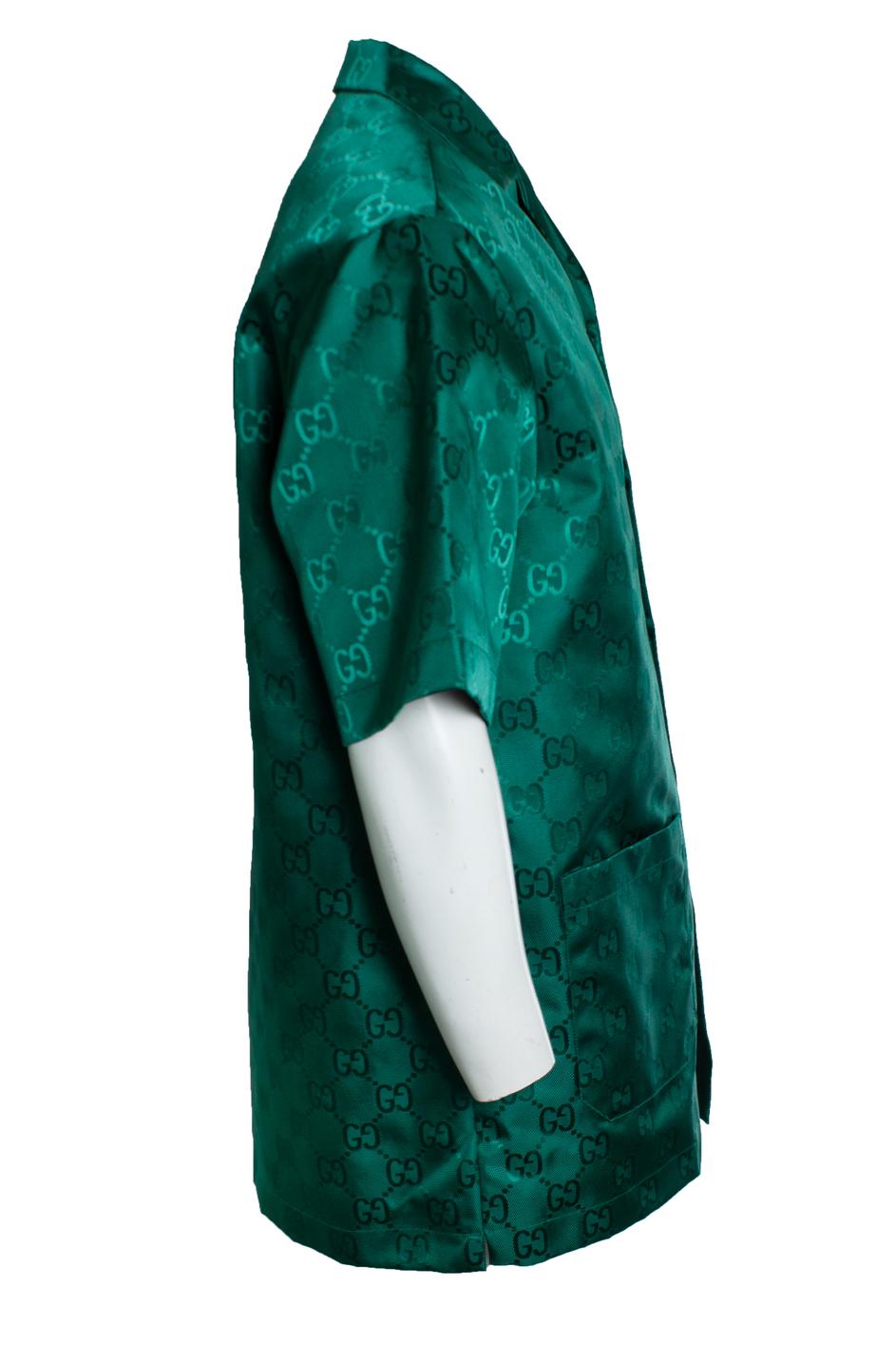 Gucci, Gucci GG Canvas Bowlinghemd aus Nylon in Grün im Zustand „Hervorragend“ im Angebot in AMSTERDAM, NL