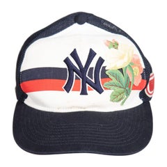 Gucci Gucci x NY Yankees Flower Embellished Logo Cap