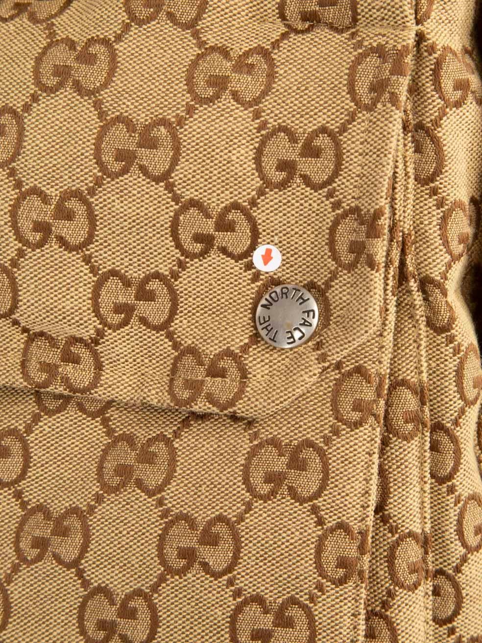 Gucci Gucci x The North Face Brown GG Logo Puffer Size M Bon état - En vente à London, GB