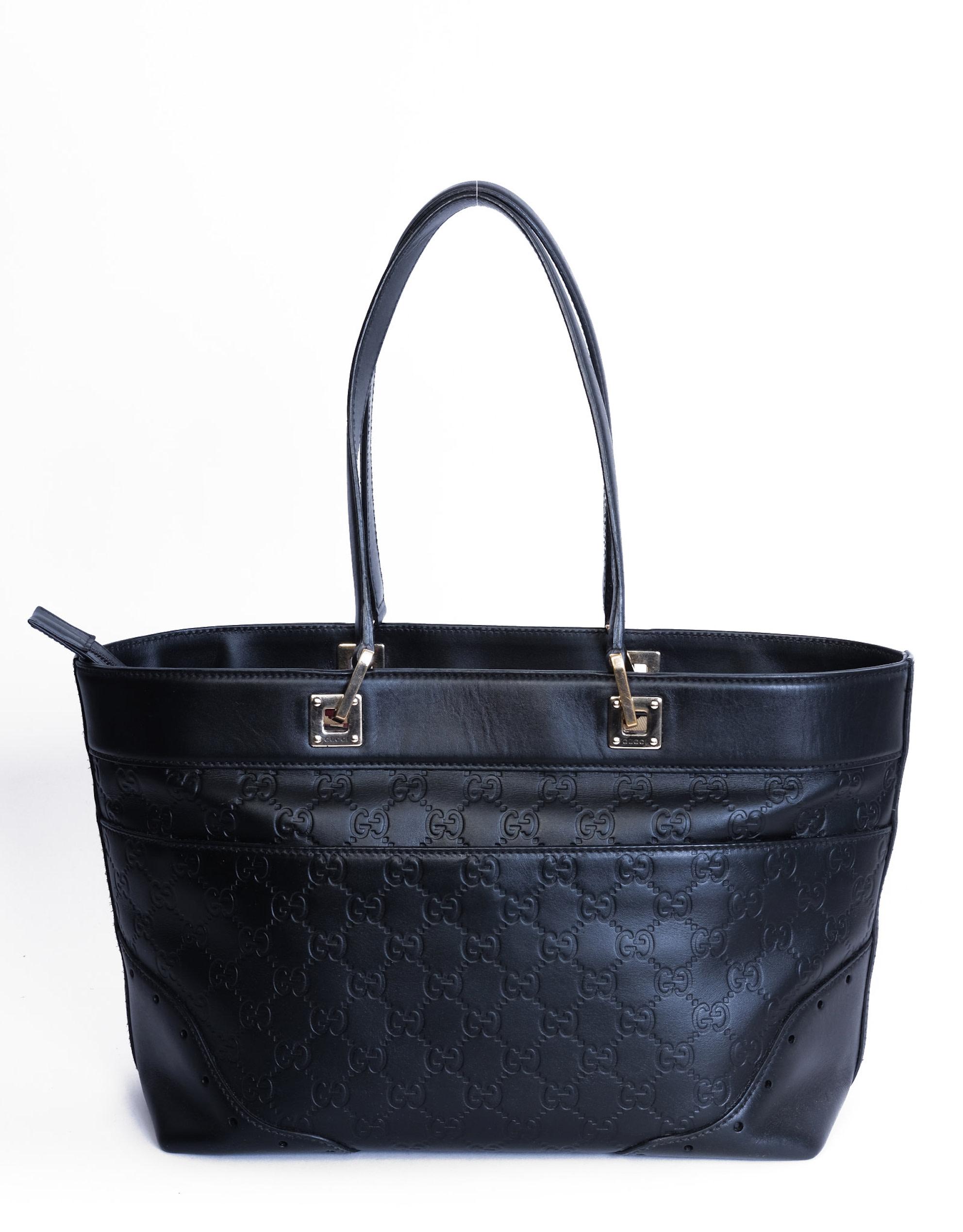This tote is made of Guccissima GG monogram embossed GG leather with a horse bit logo plaque at the centre. Featuring gold tone hardware, top zip closure and a woven fabric interior. 

COLOR: Black
MATERIAL: Leather
ITEM CODE: 145996