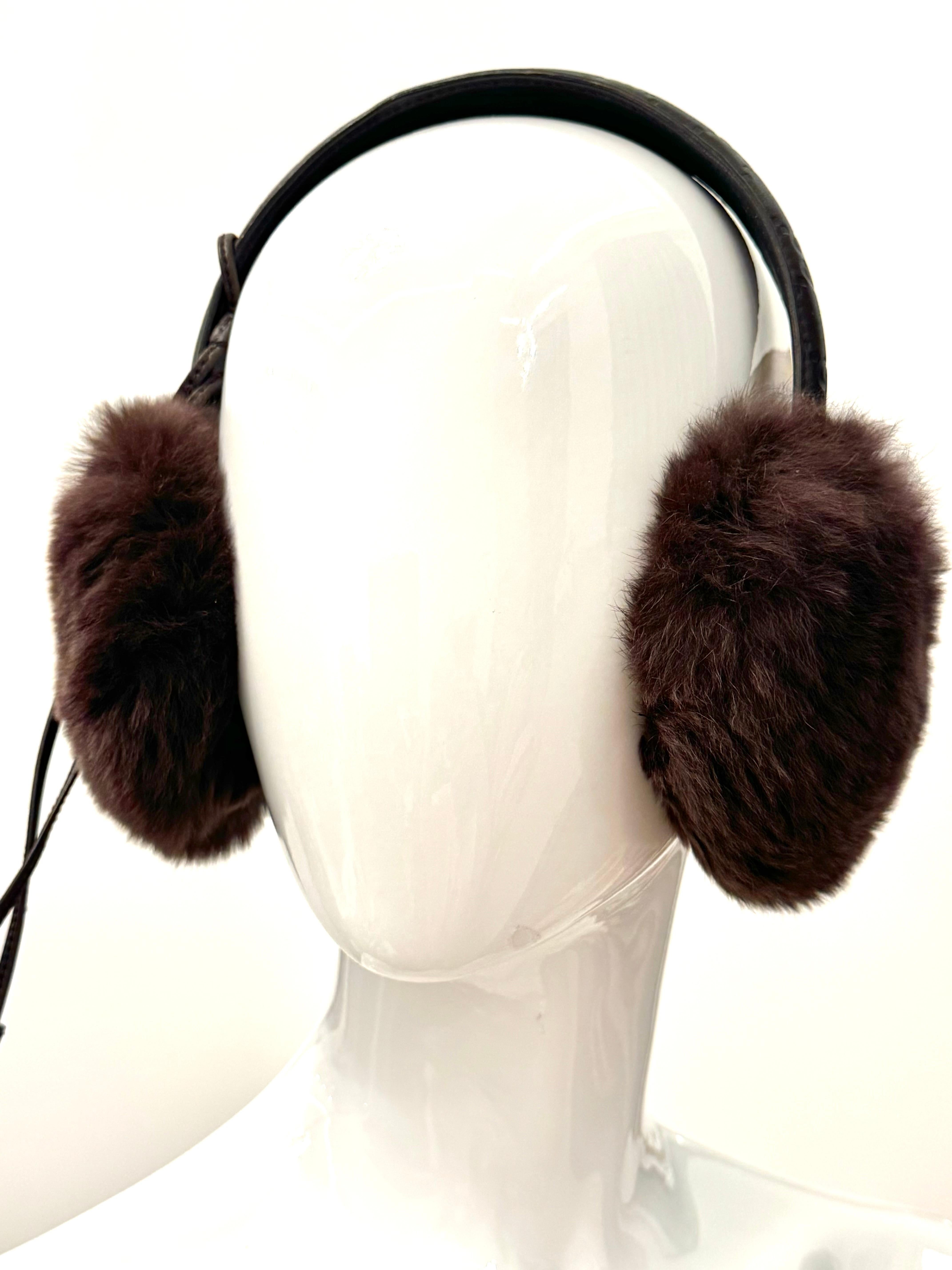 Gucci Guccissima, paraorecchie in pelliccia in vendita 5