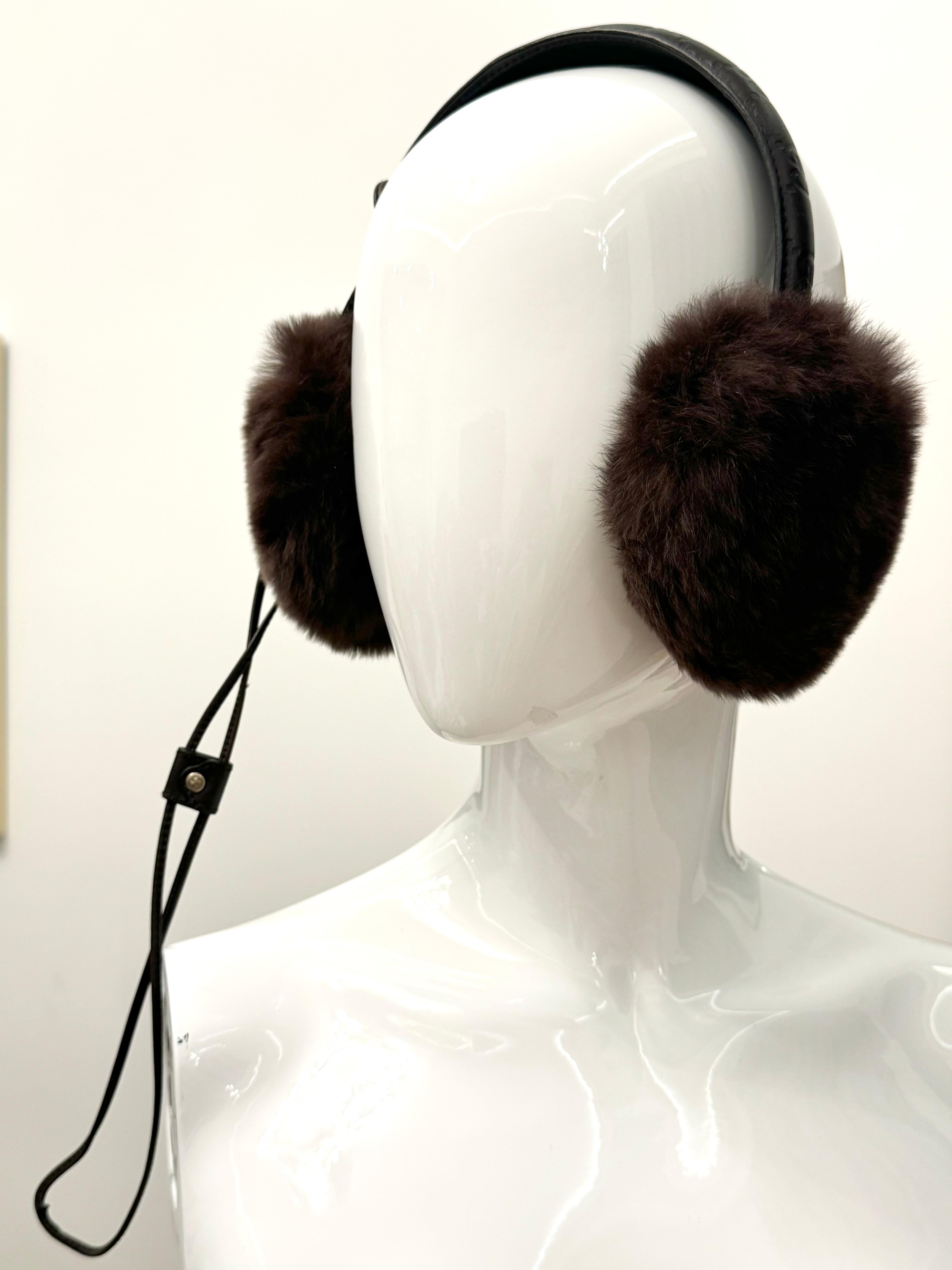 Gucci Guccissima, paraorecchie in pelliccia In condizioni ottime in vendita a PARIS, FR