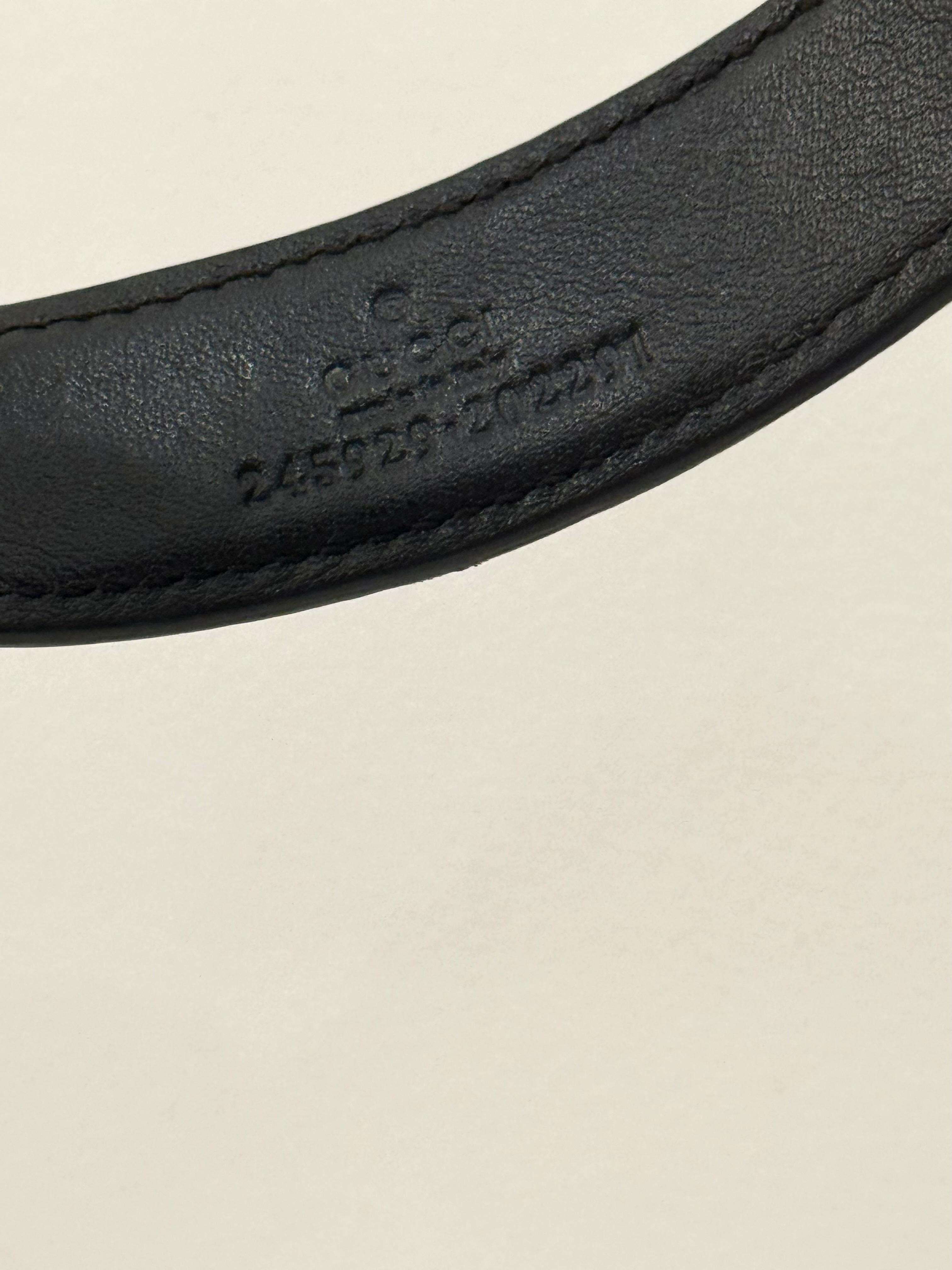 da uomo o donna Gucci Guccissima, paraorecchie in pelliccia in vendita