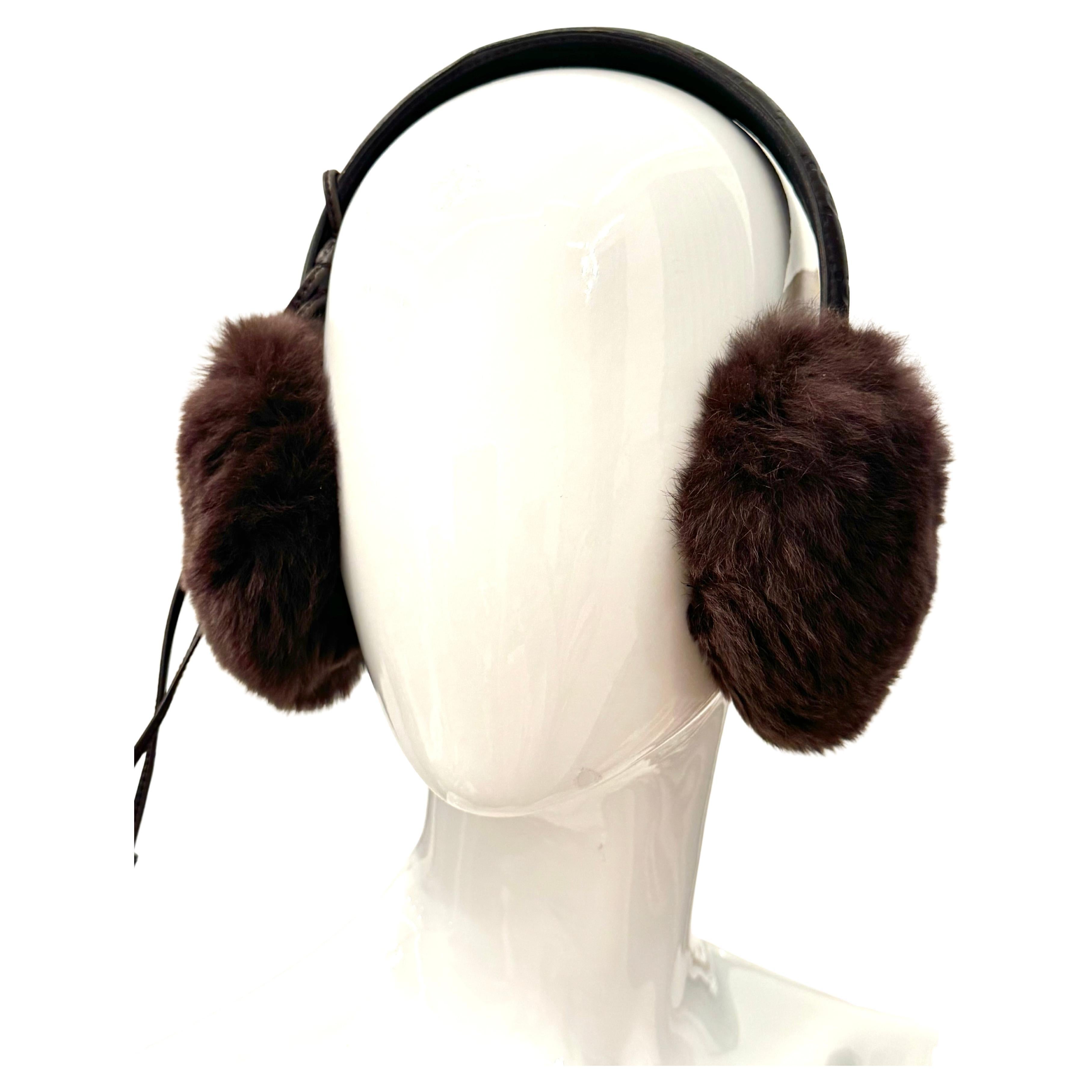 Gucci Guccissima, paraorecchie in pelliccia in vendita