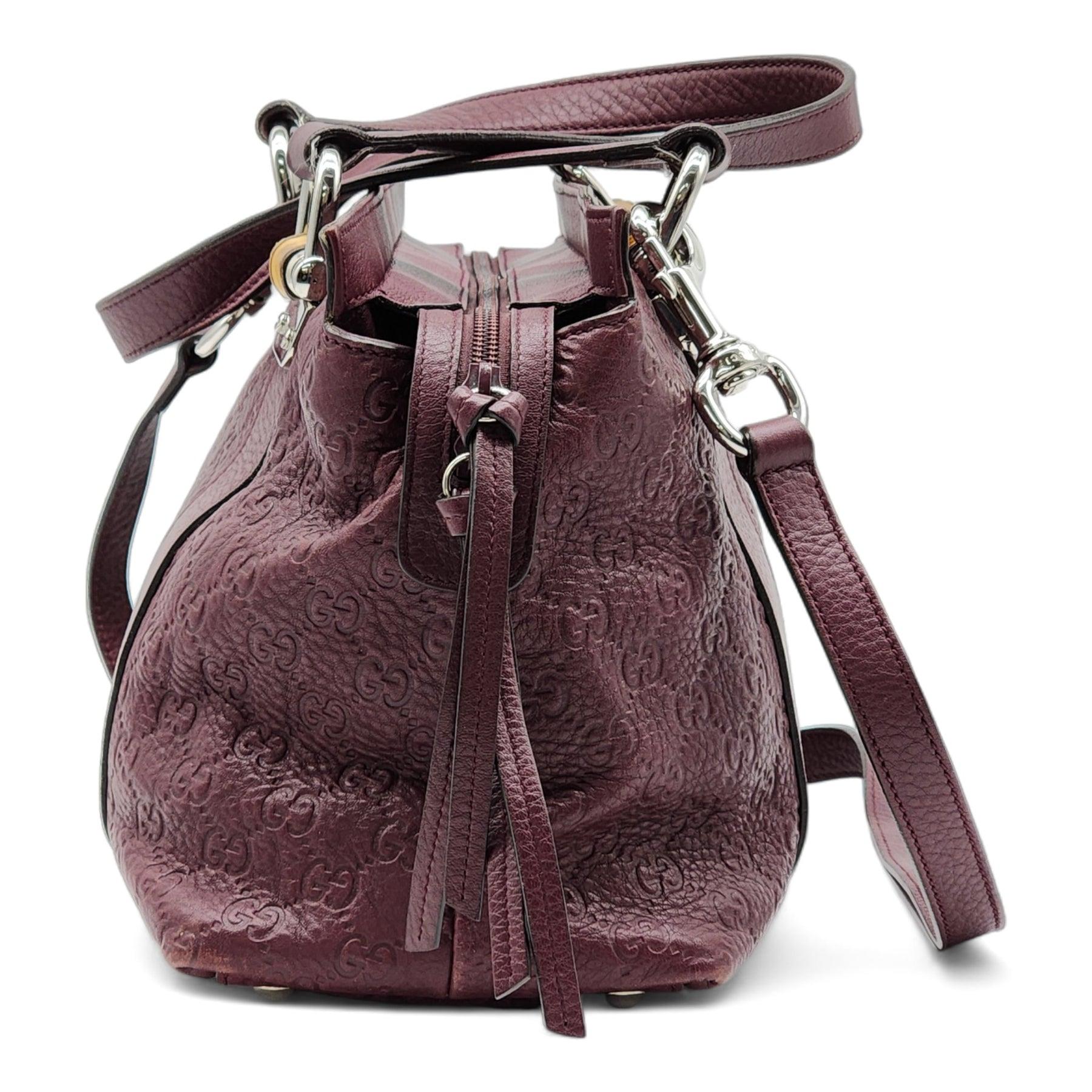 Gucci Guccissima Medium Bamboo Bar Shoulder Bag in Burgundy In Excellent Condition In Los Angeles, CA