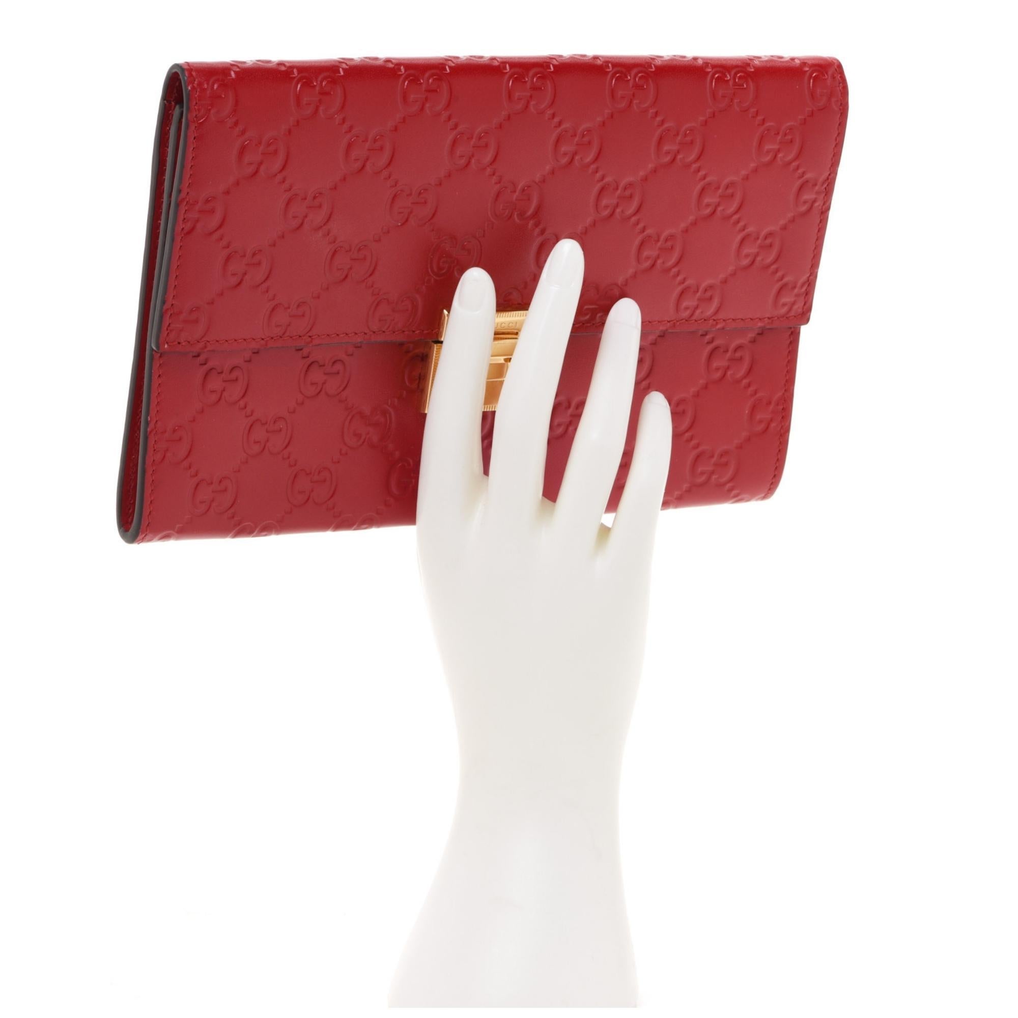 Gucci Guccissima Padlock Hibiscus Red Clutch For Sale 2