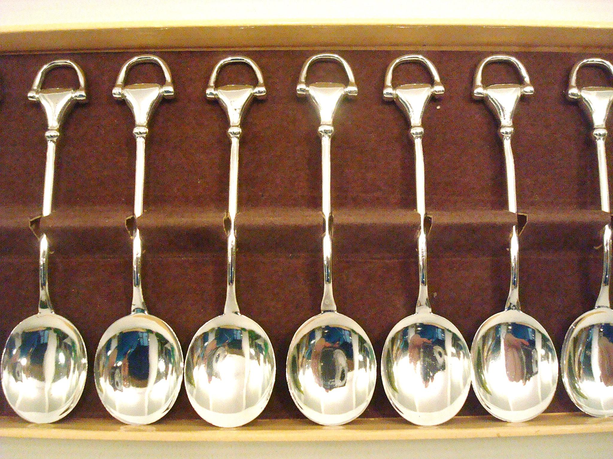 Gucci gepunzt Silber plattiert Demitasse / Kaffee servieren Löffel Set 12 Vintage By (Italienisch) im Angebot
