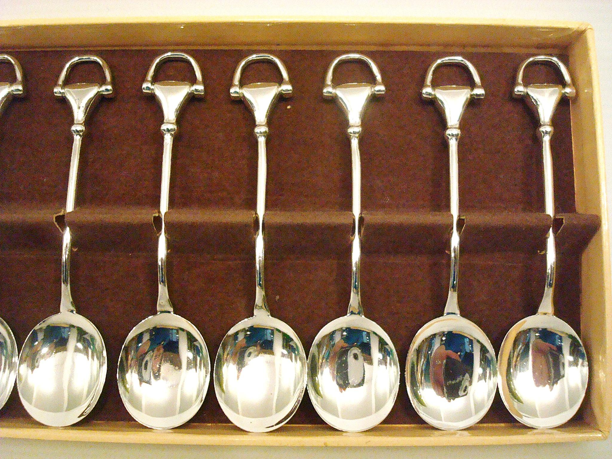Gucci gepunzt Silber plattiert Demitasse / Kaffee servieren Löffel Set 12 Vintage By (Versilbert) im Angebot