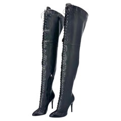 Gucci Harriet Oberschenkel hohe Schlangenprägung spitze Zehe hochhackige Stiefel 39