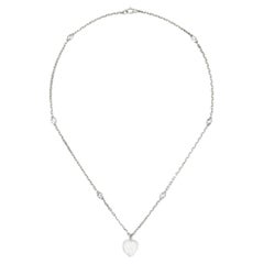 Gucci Collar Corazón Con G Entrelazada YBB645545003