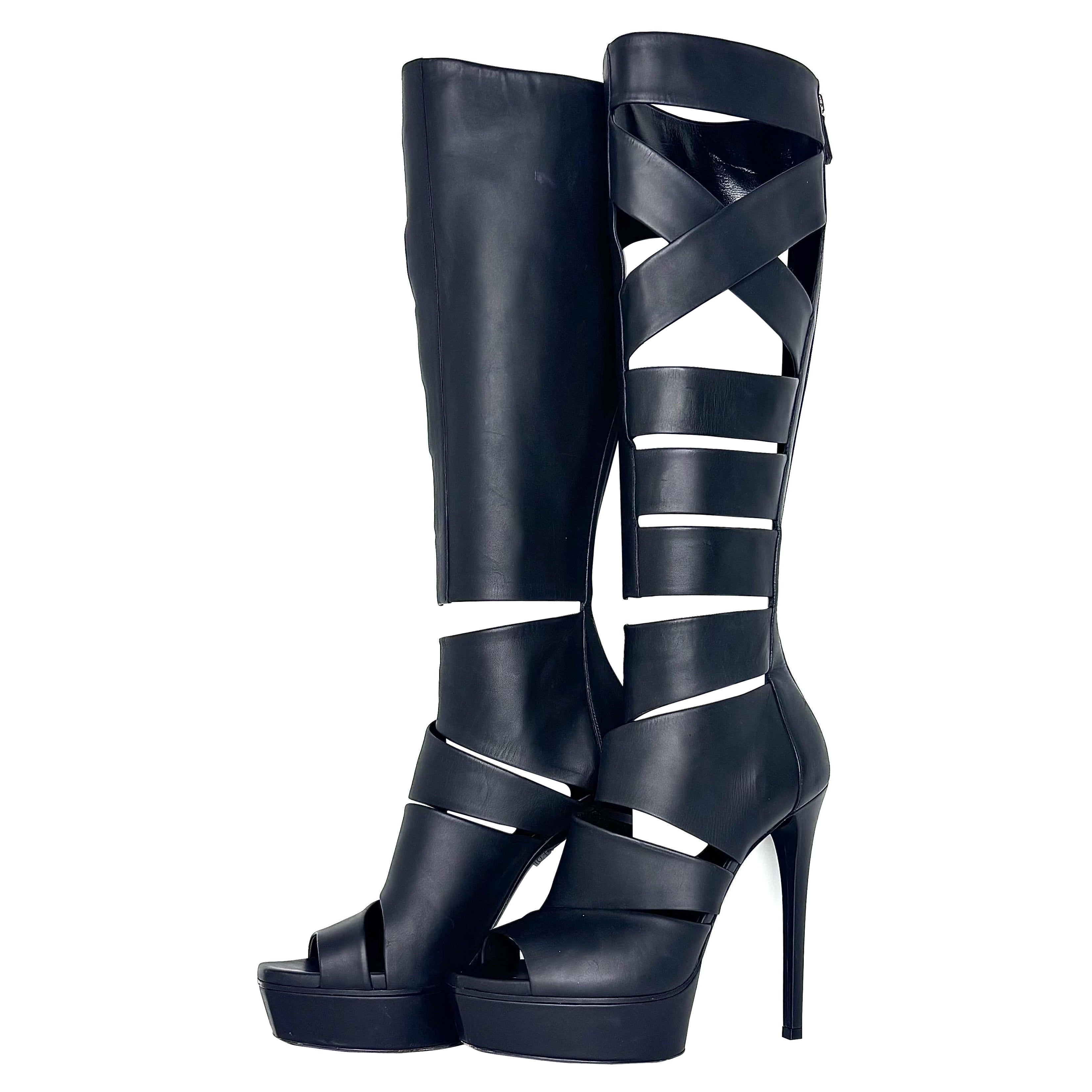 Gucci Helena Babylon Recorte Rodilla Alta Botas Plataforma Cuero Negro 37