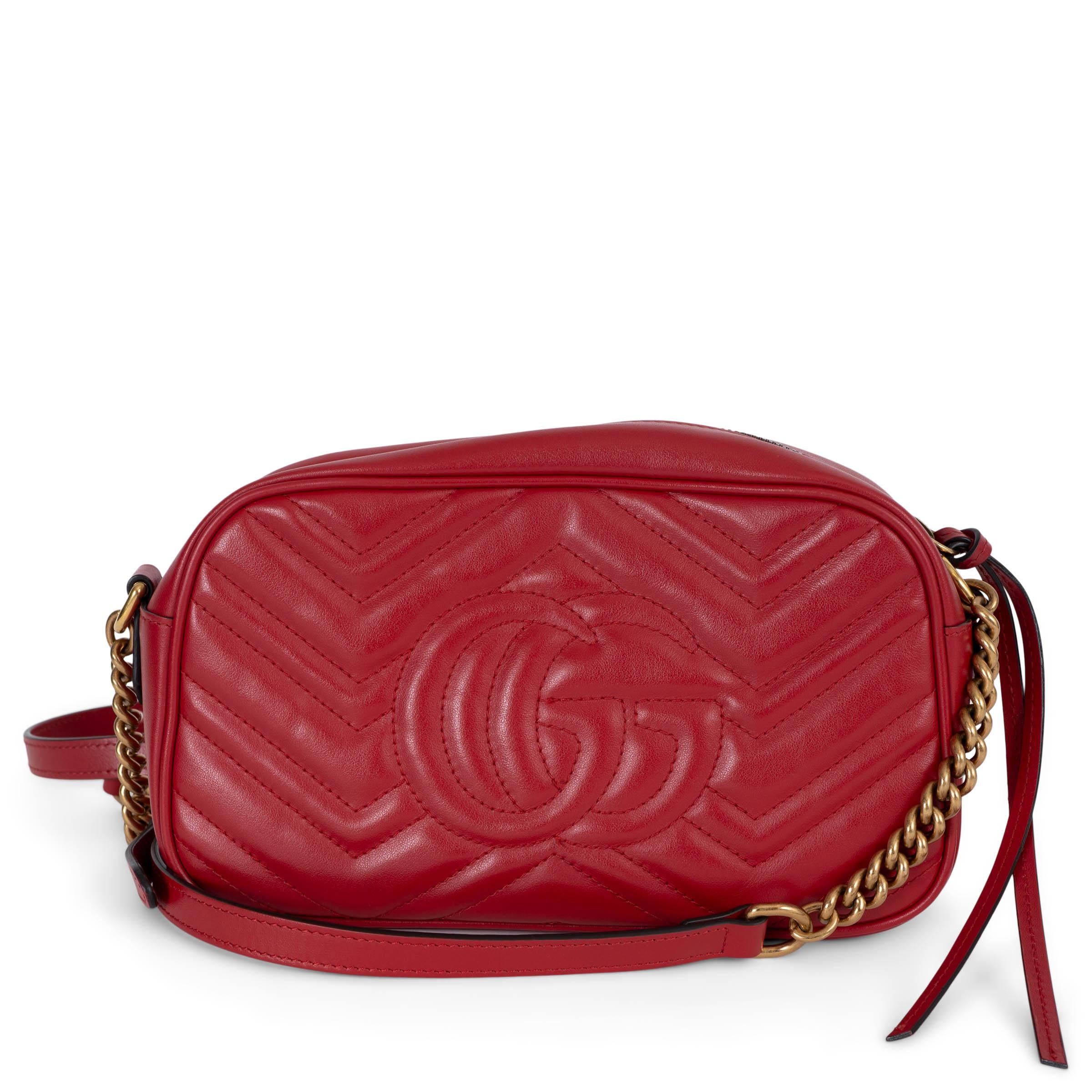 Rosso Gucci Borsa a tracolla MARMONT SMALL CHEVRON in pelle rossa ibisco GG in vendita