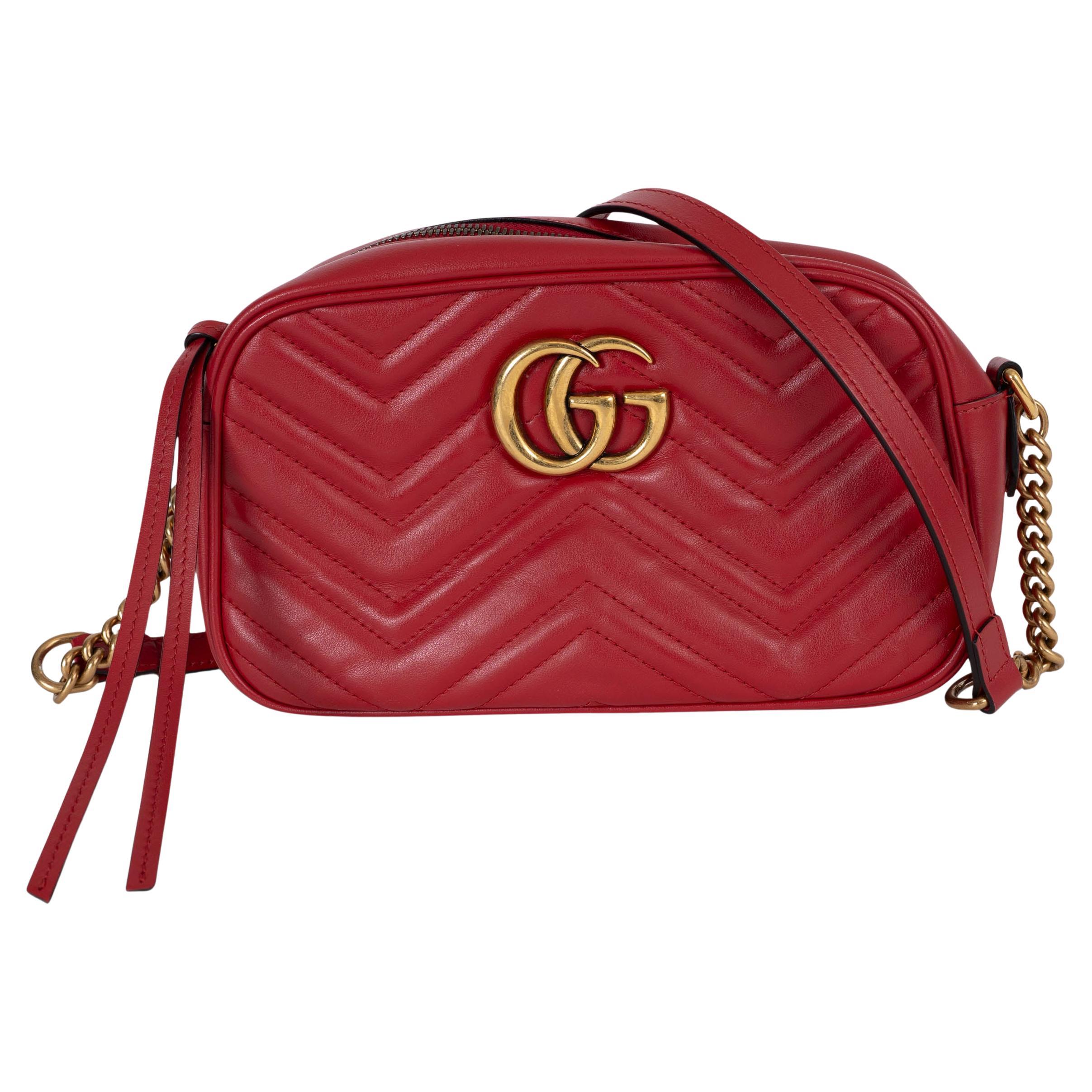 Gucci Borsa a tracolla MARMONT SMALL CHEVRON in pelle rossa ibisco GG