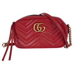 Used GUCCI Hibiscus red GG MARMONT SMALL CHEVRON LEATHER Shoulder Bag