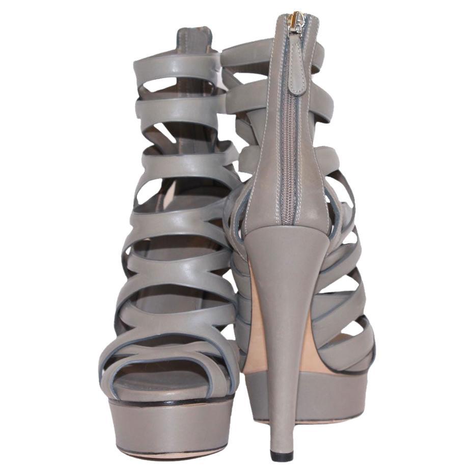 GUCCI High Heels Sandals in Grey Leather Size 36Fr For Sale